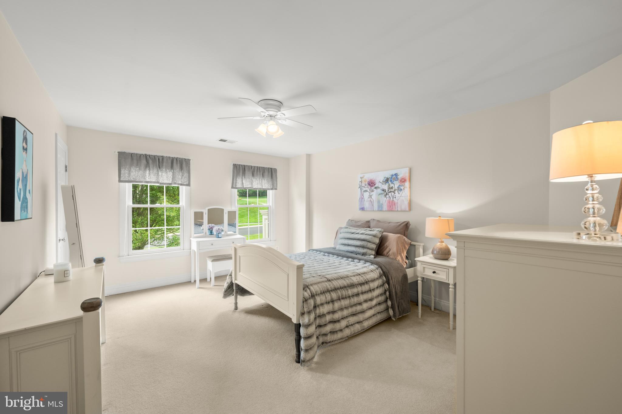 SHAKER GROVE - Residential