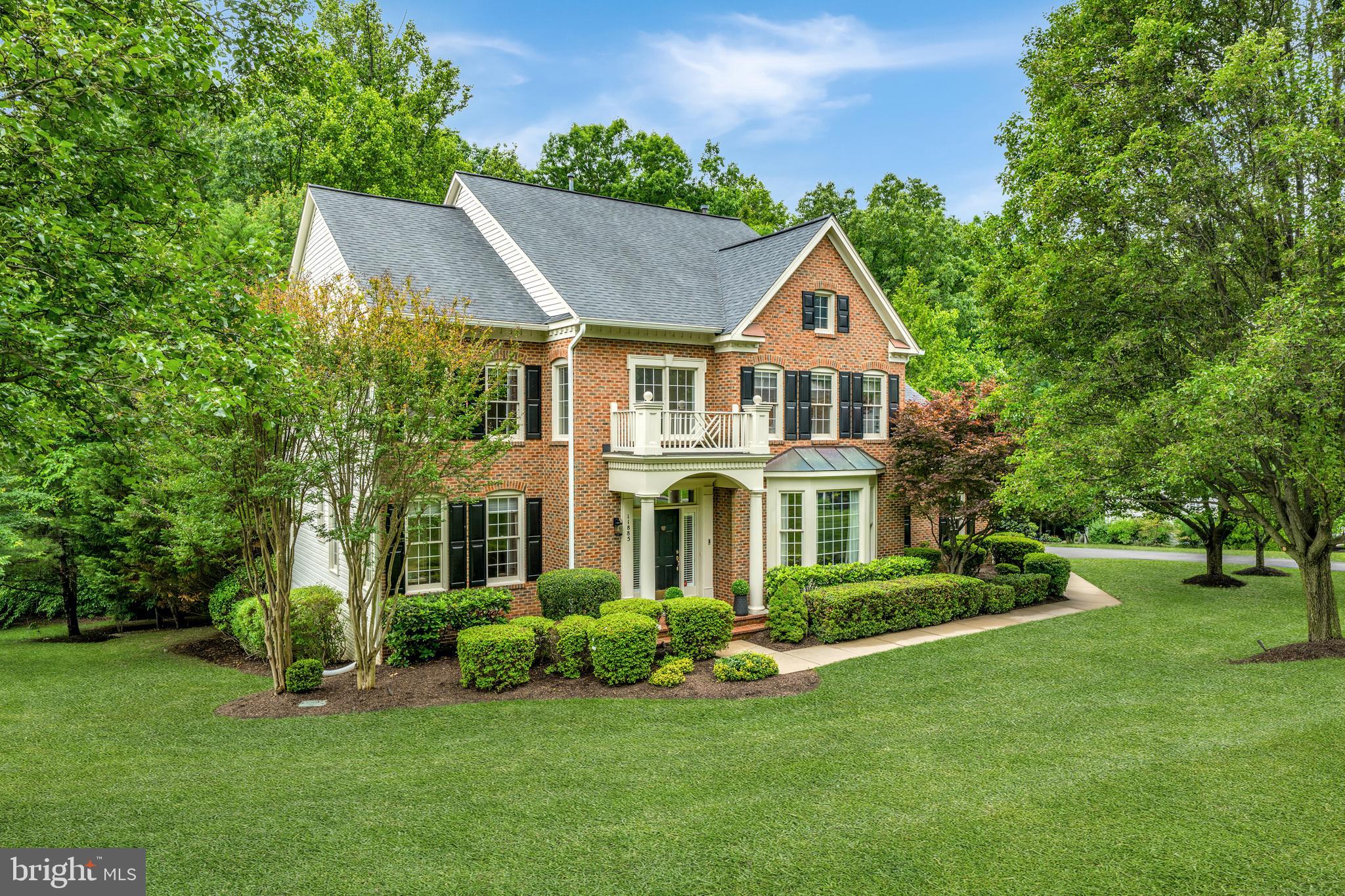 SHAKER GROVE - Residential