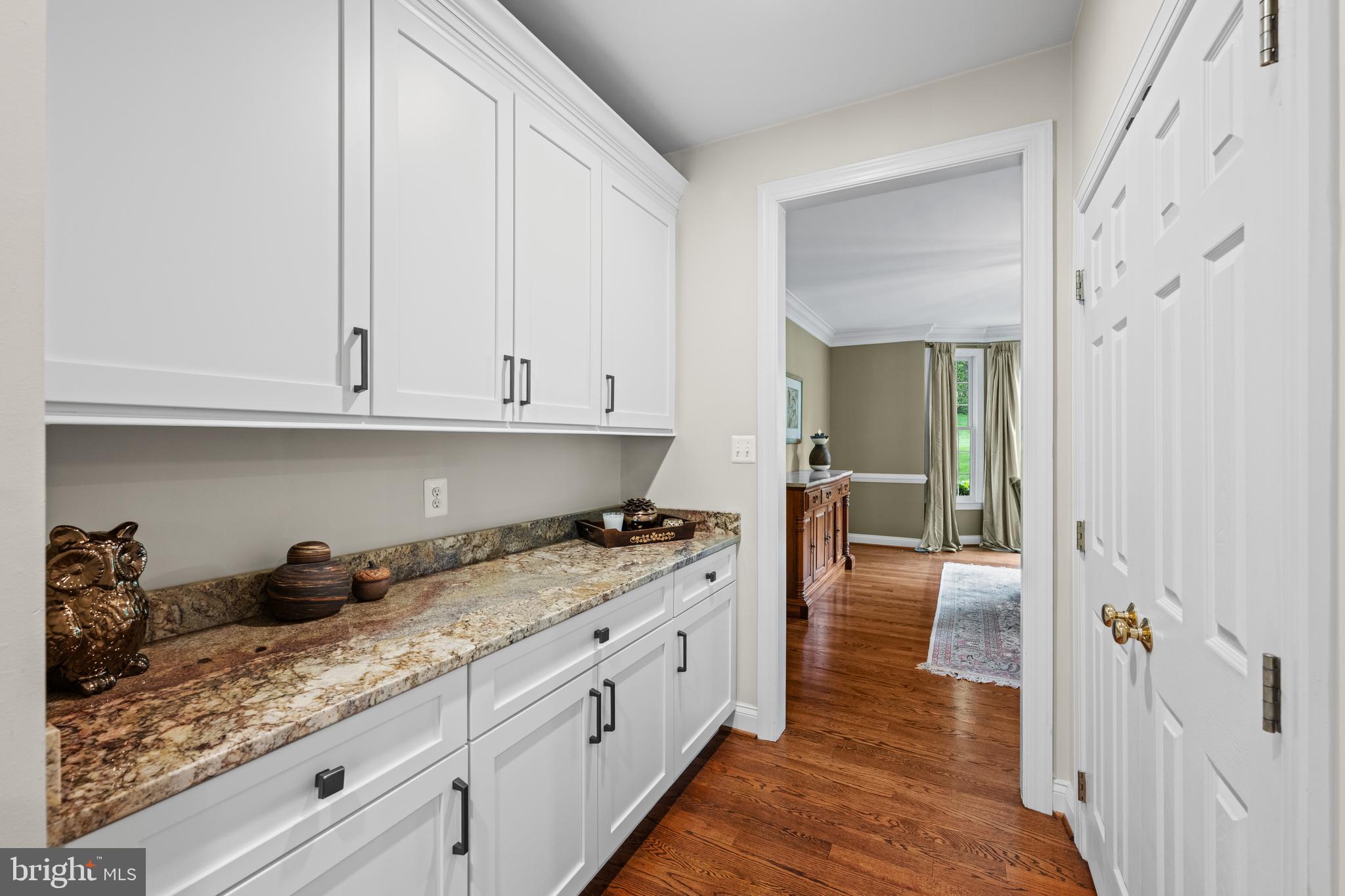 SHAKER GROVE - Residential
