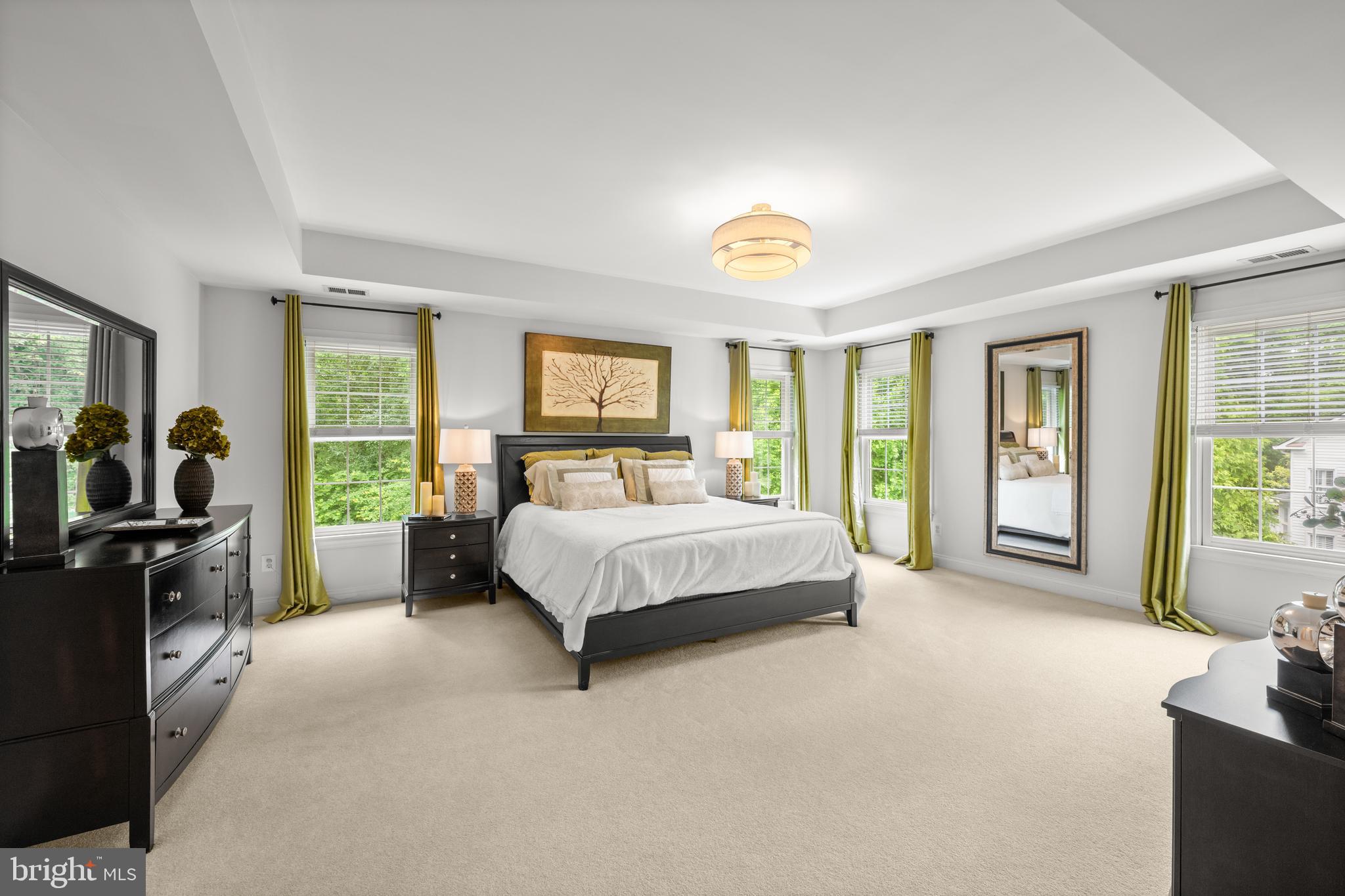 SHAKER GROVE - Residential