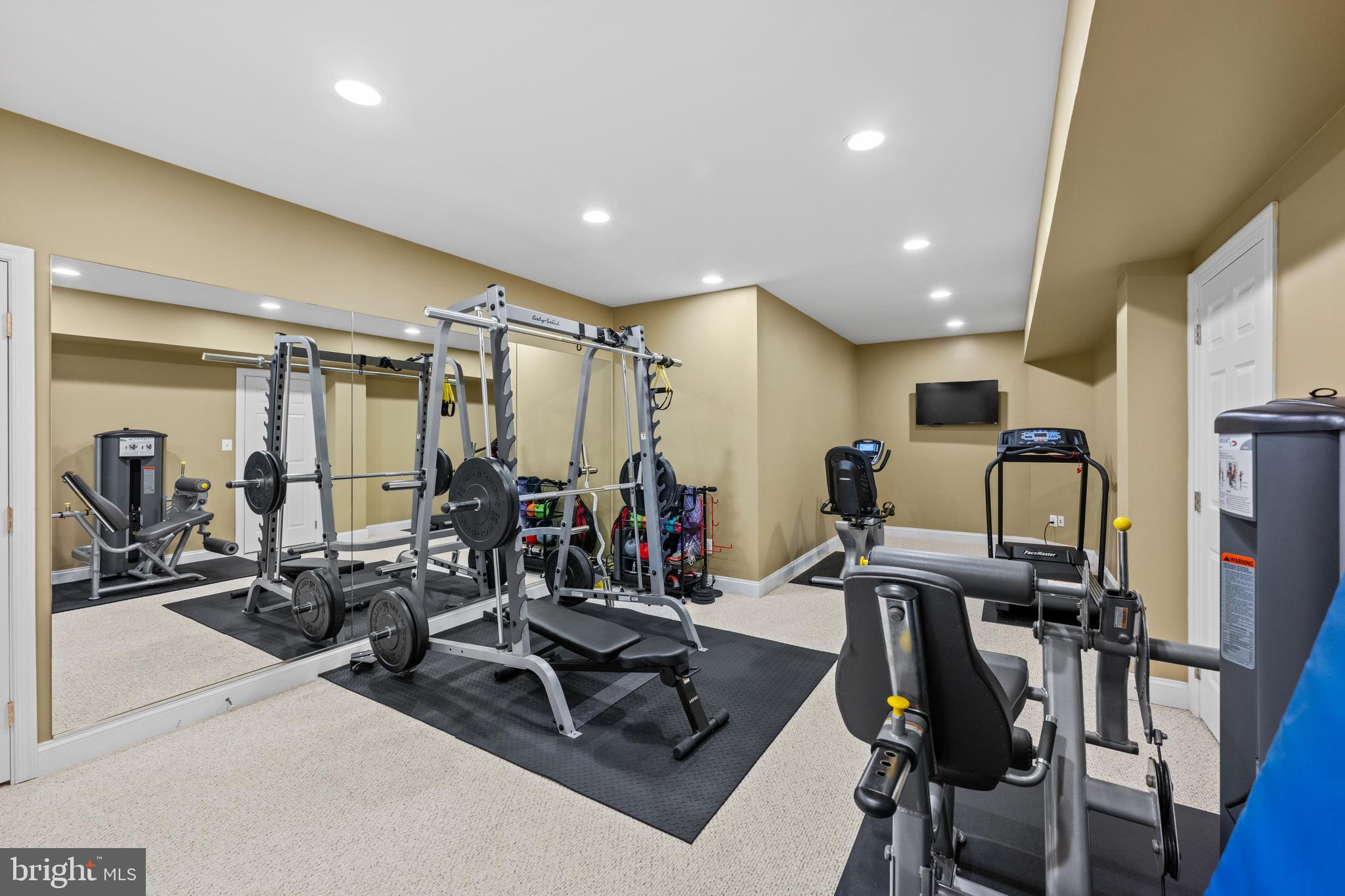 SHAKER GROVE - Residential