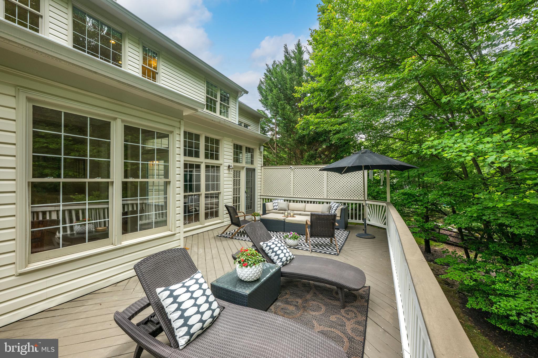 SHAKER GROVE - Residential