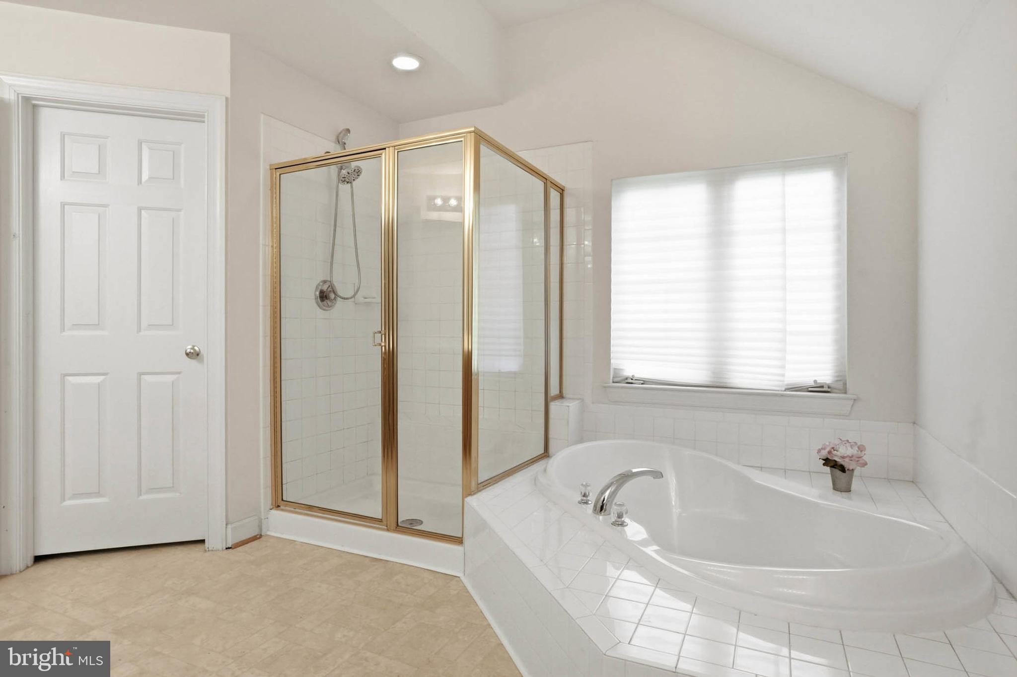 CROSS CREEK CLUB - Residential
