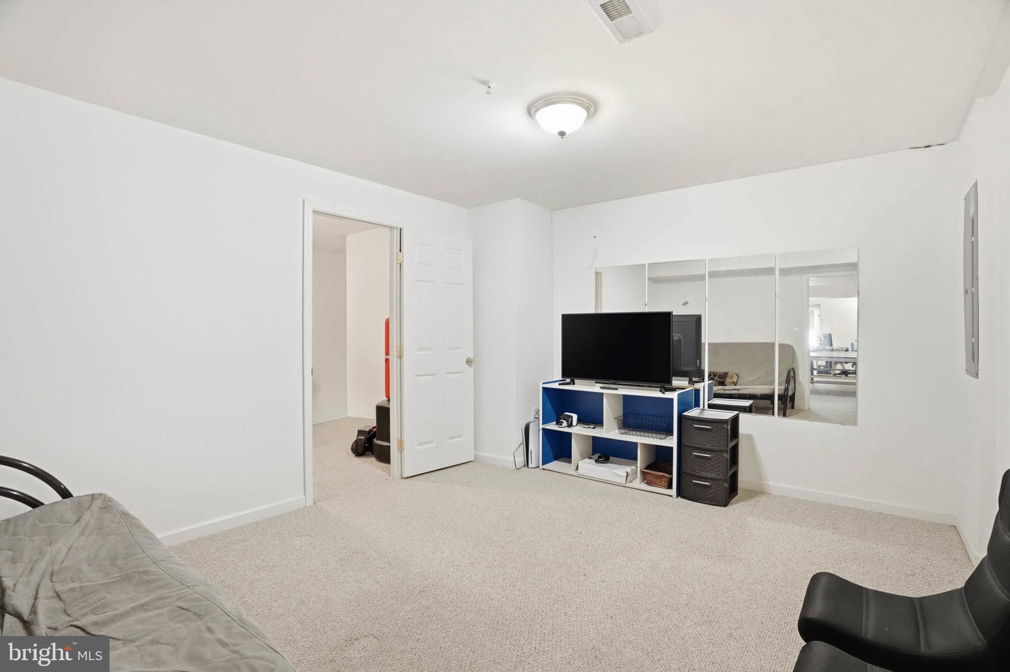 CROSS CREEK CLUB - Residential