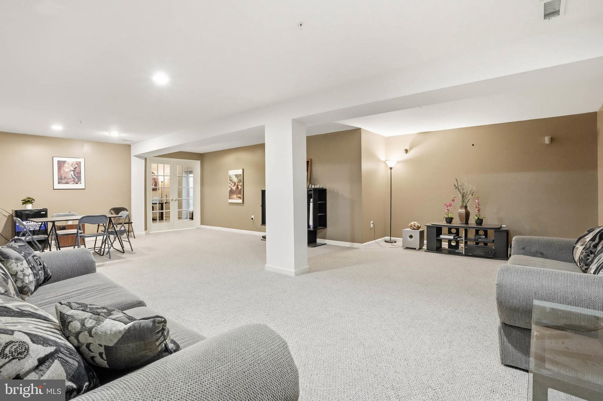 CROSS CREEK CLUB - Residential