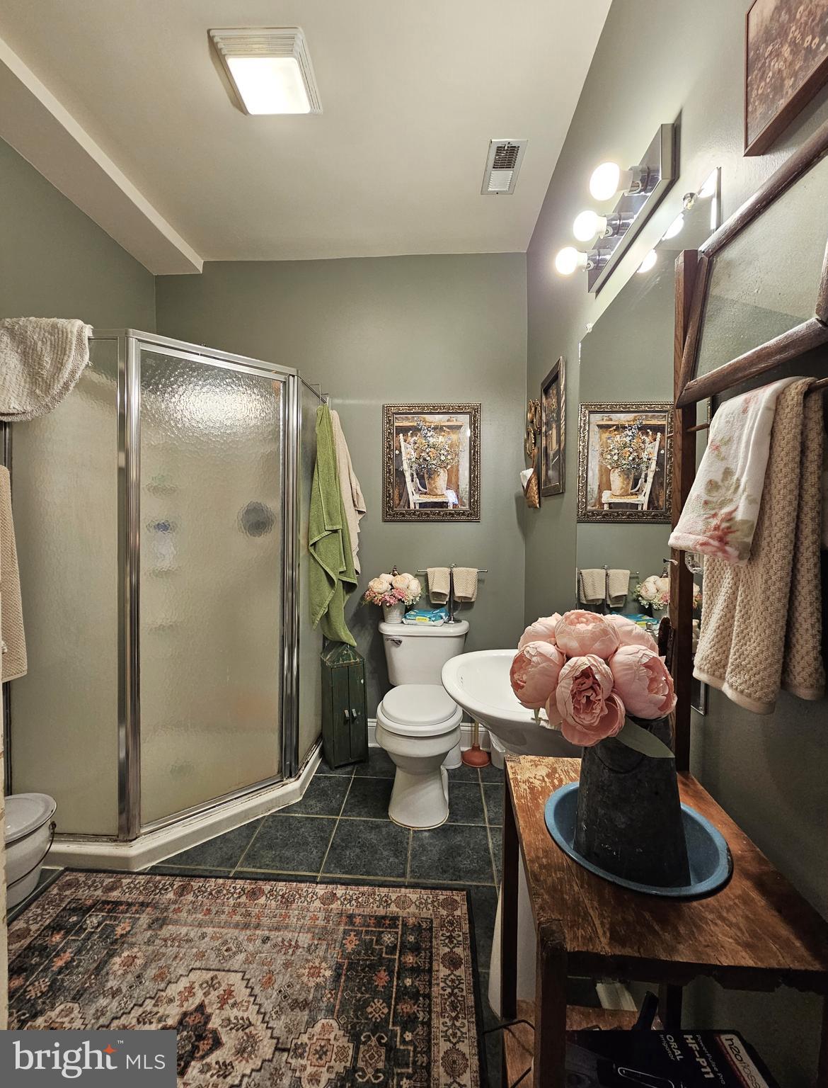 LAYDAN VILLAGE - Residential