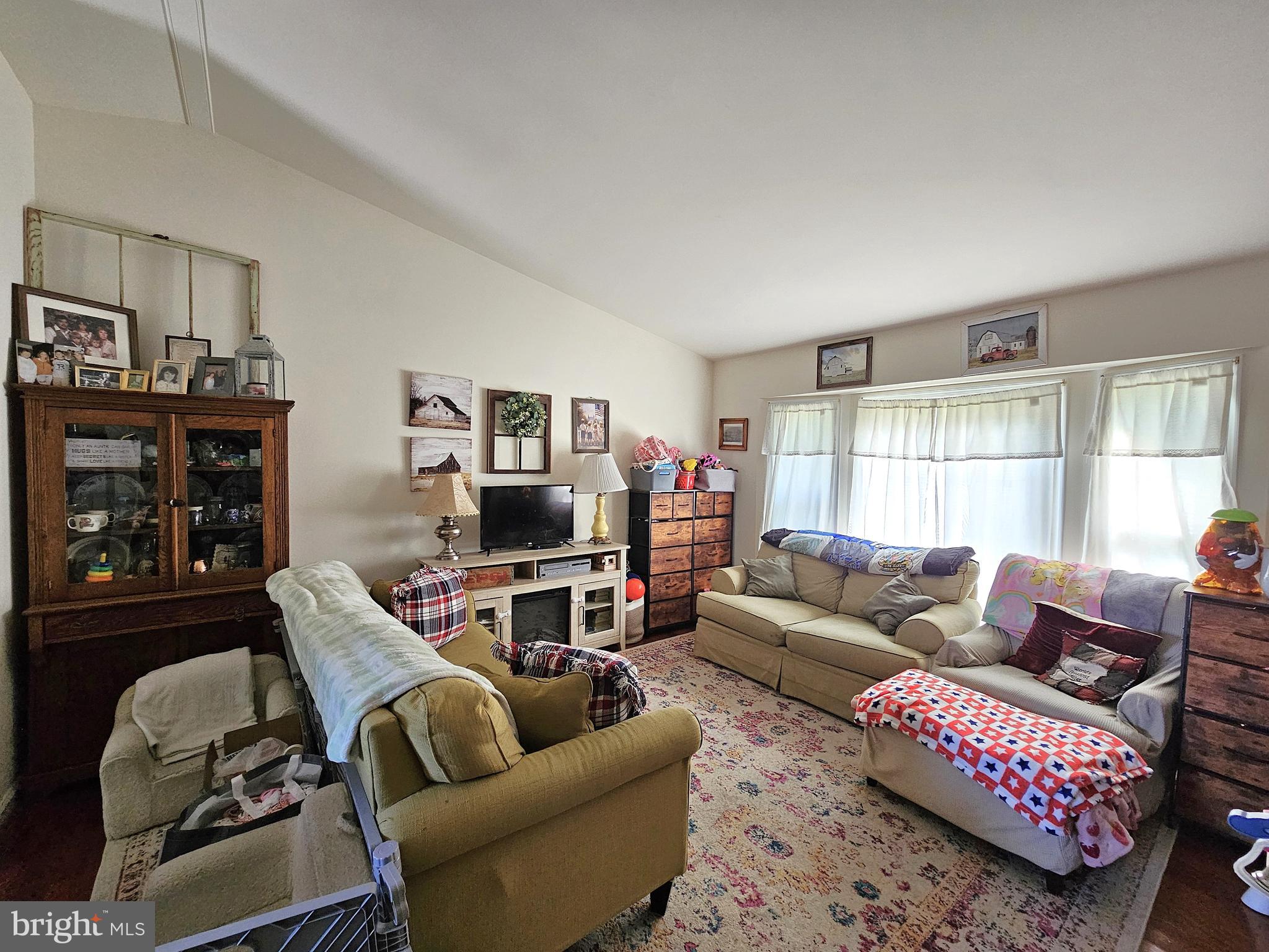 LAYDAN VILLAGE - Residential