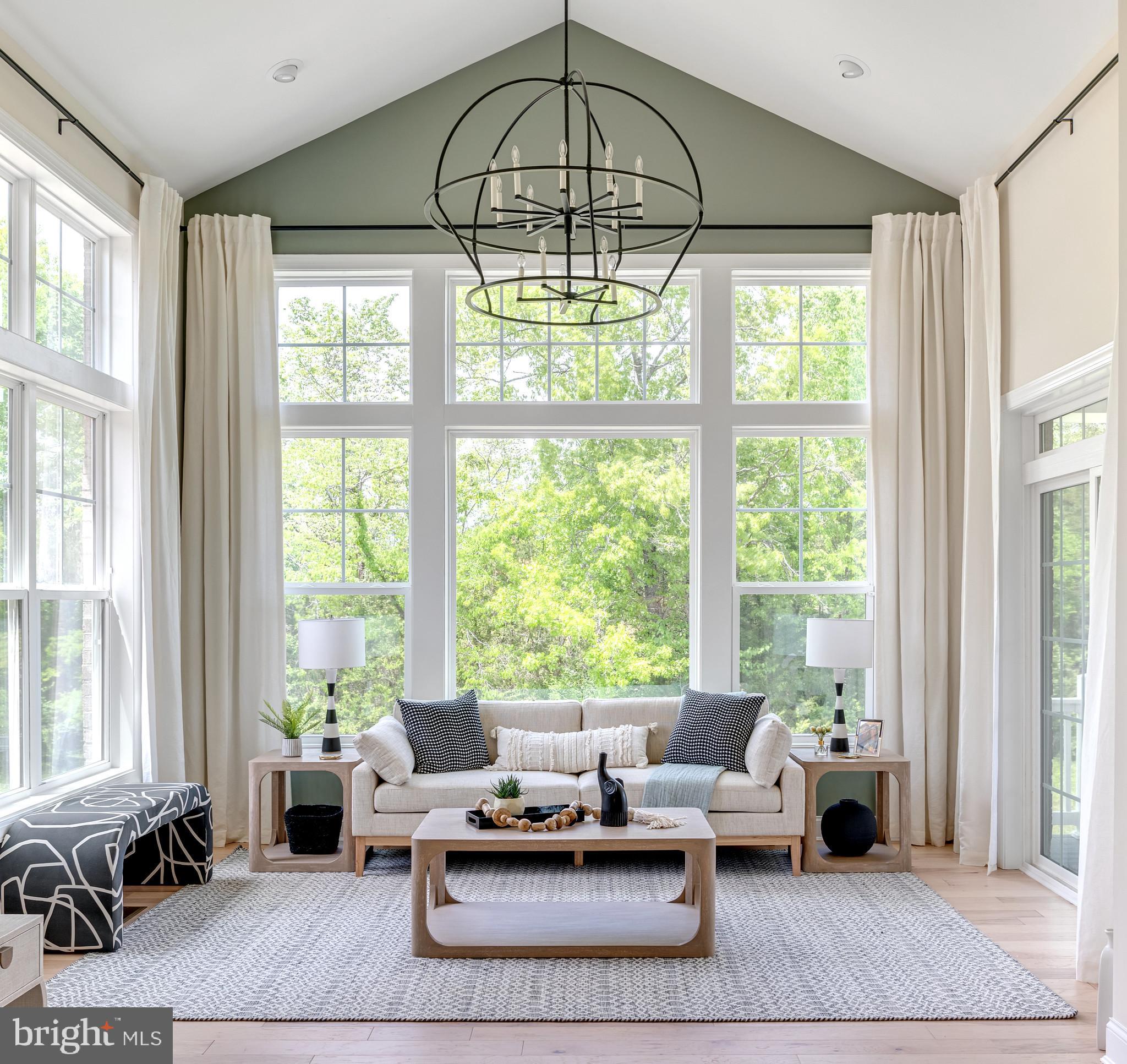 BRENTWOOD - Residential