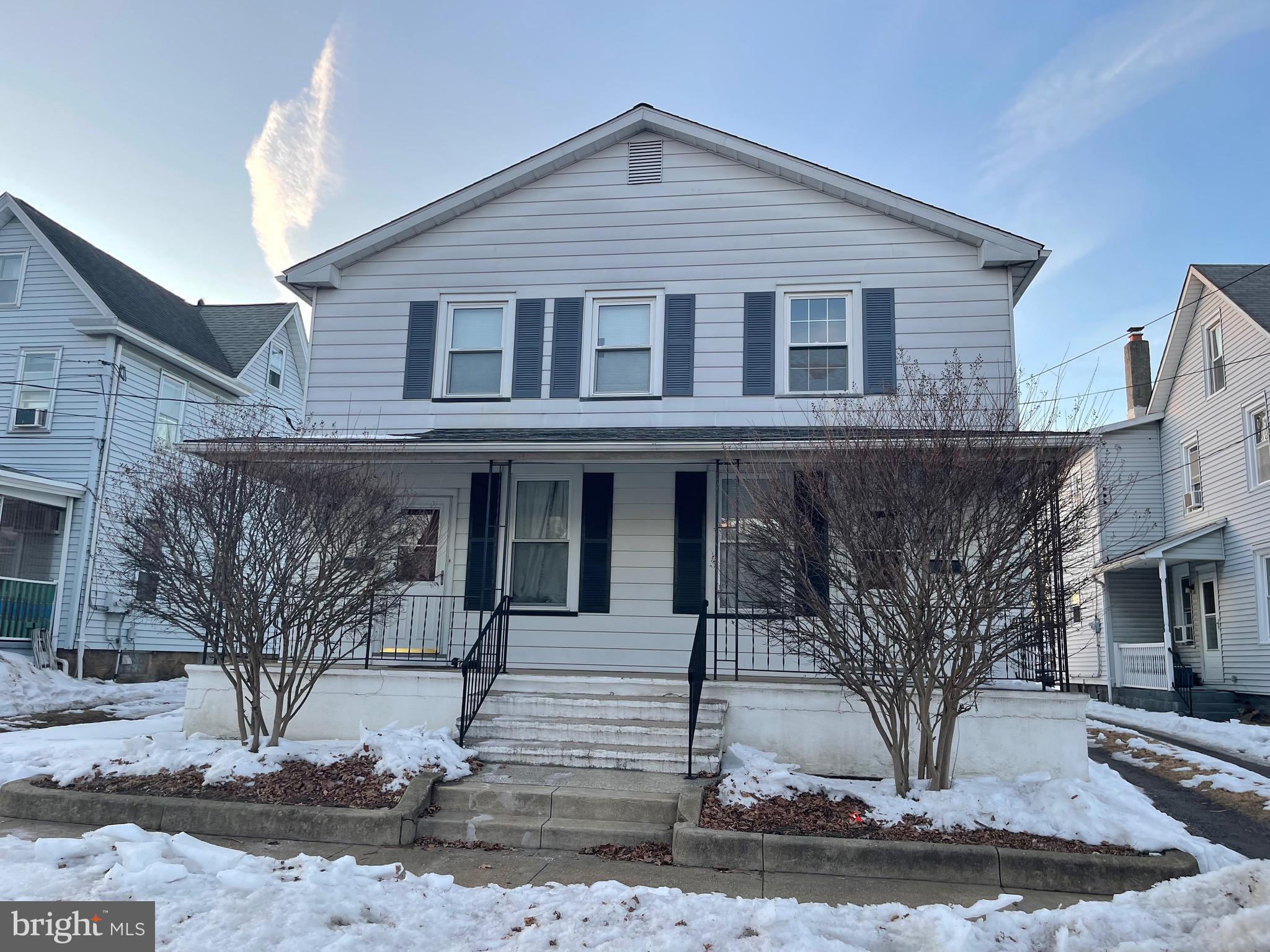 1719 KINGS HIGHWAY 21