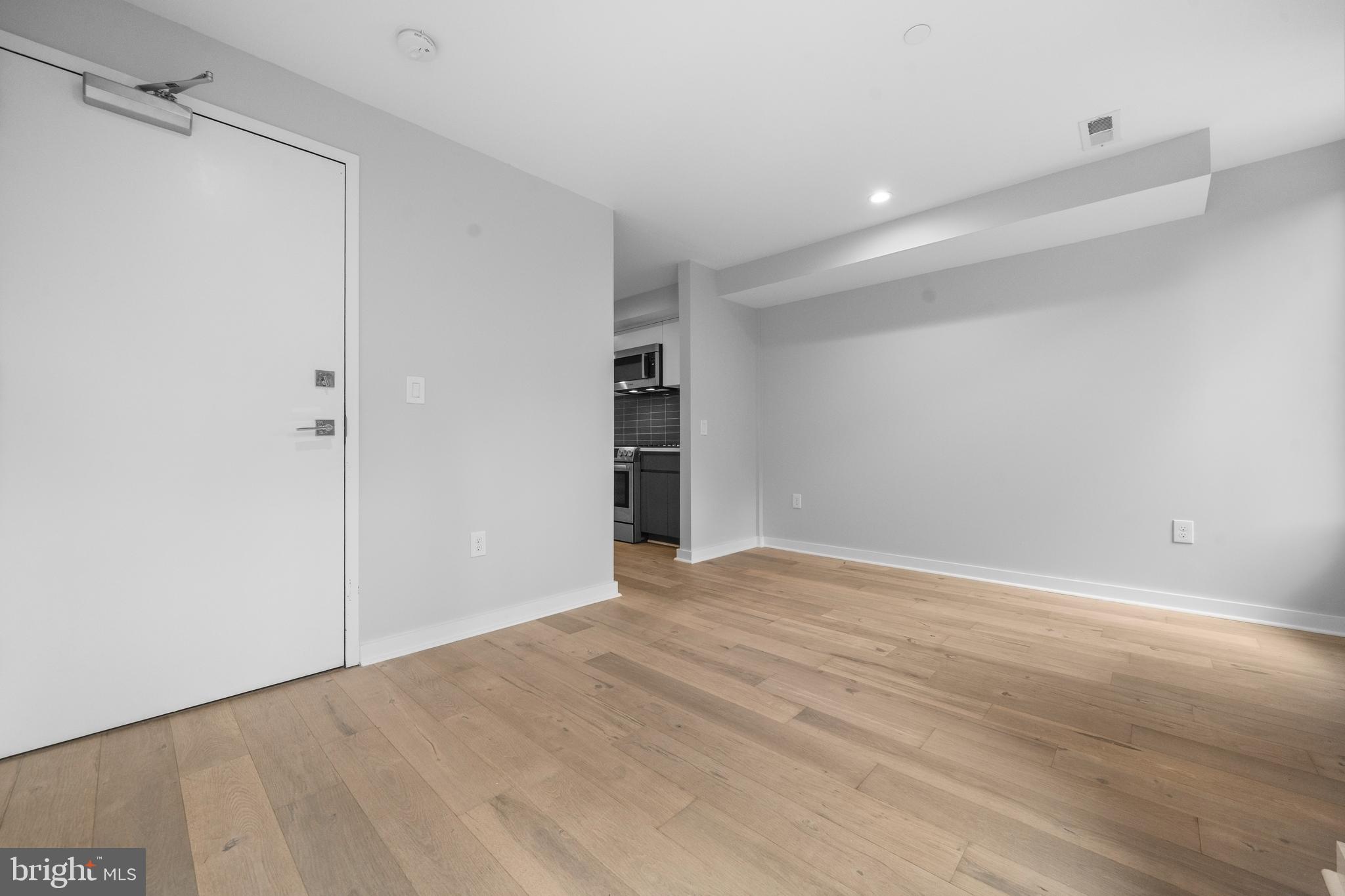 24 FLORIDA AVENUE NE 201