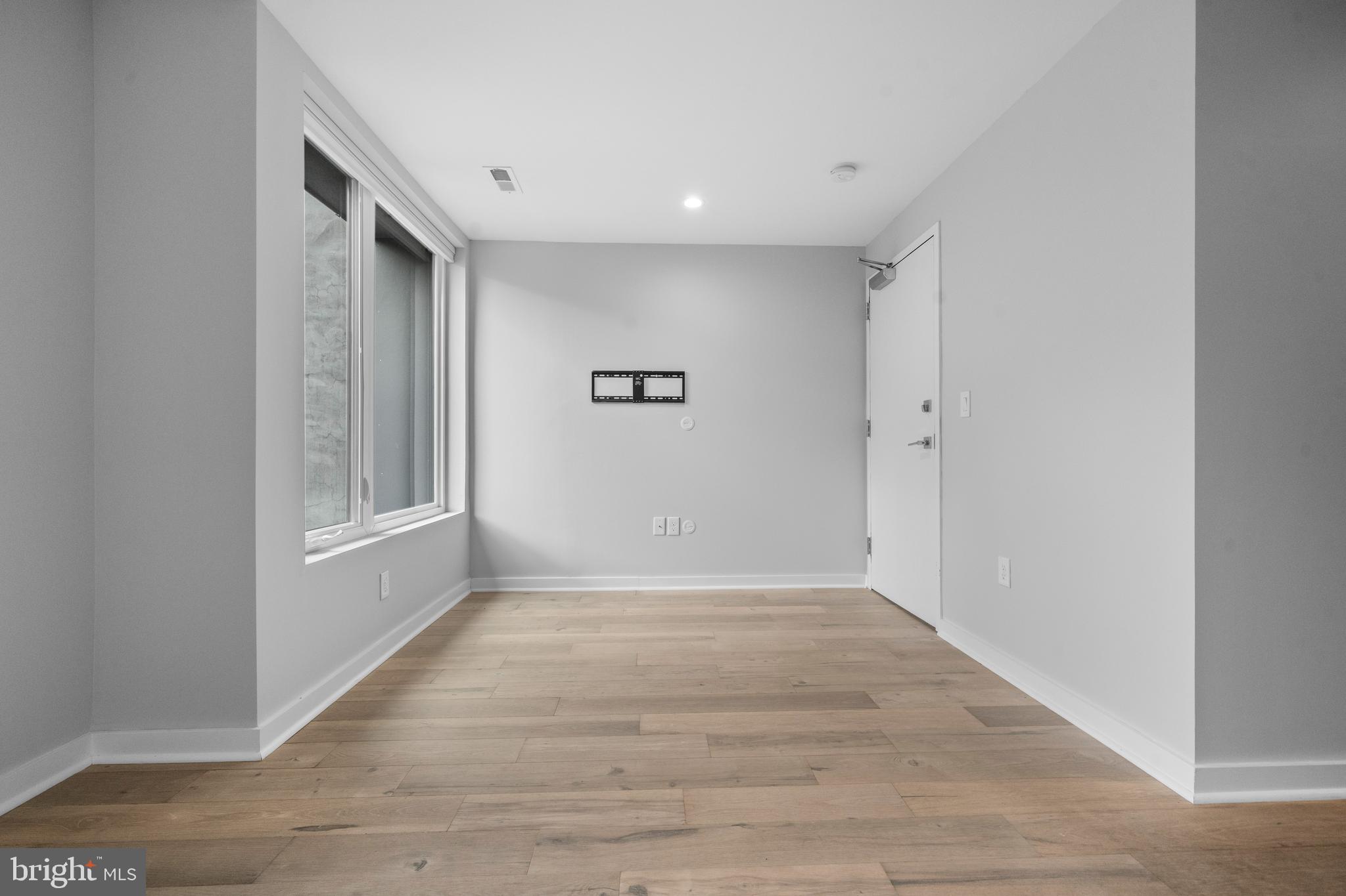 24 FLORIDA AVENUE NE 201