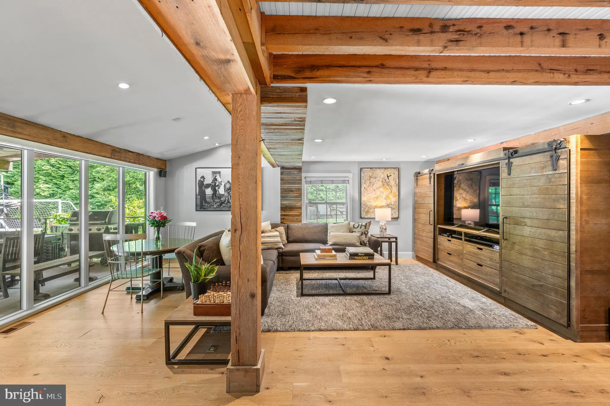 Berwyn, Pennsylvania 19312, United States, 5 Bedrooms Bedrooms, ,5 BathroomsBathrooms,Residential,Pending,127858