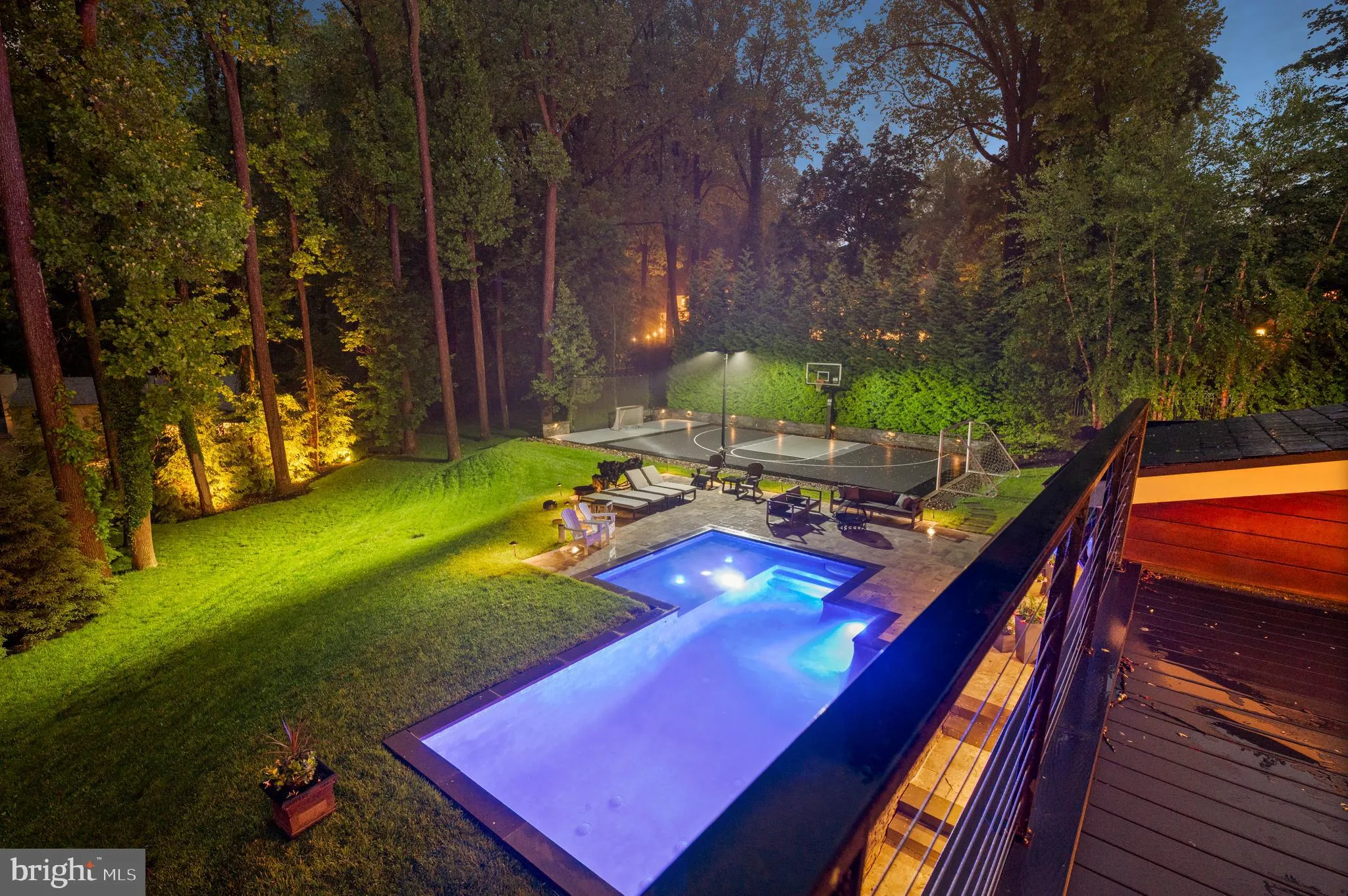 Berwyn, Pennsylvania 19312, United States, 5 Bedrooms Bedrooms, ,5 BathroomsBathrooms,Residential,Pending,127858