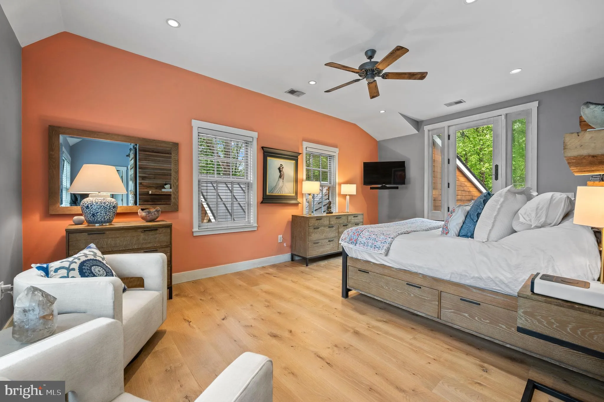 Berwyn, Pennsylvania 19312, United States, 5 Bedrooms Bedrooms, ,5 BathroomsBathrooms,Residential,Pending,127858