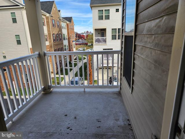 ORCHARD SQUARE - Residential