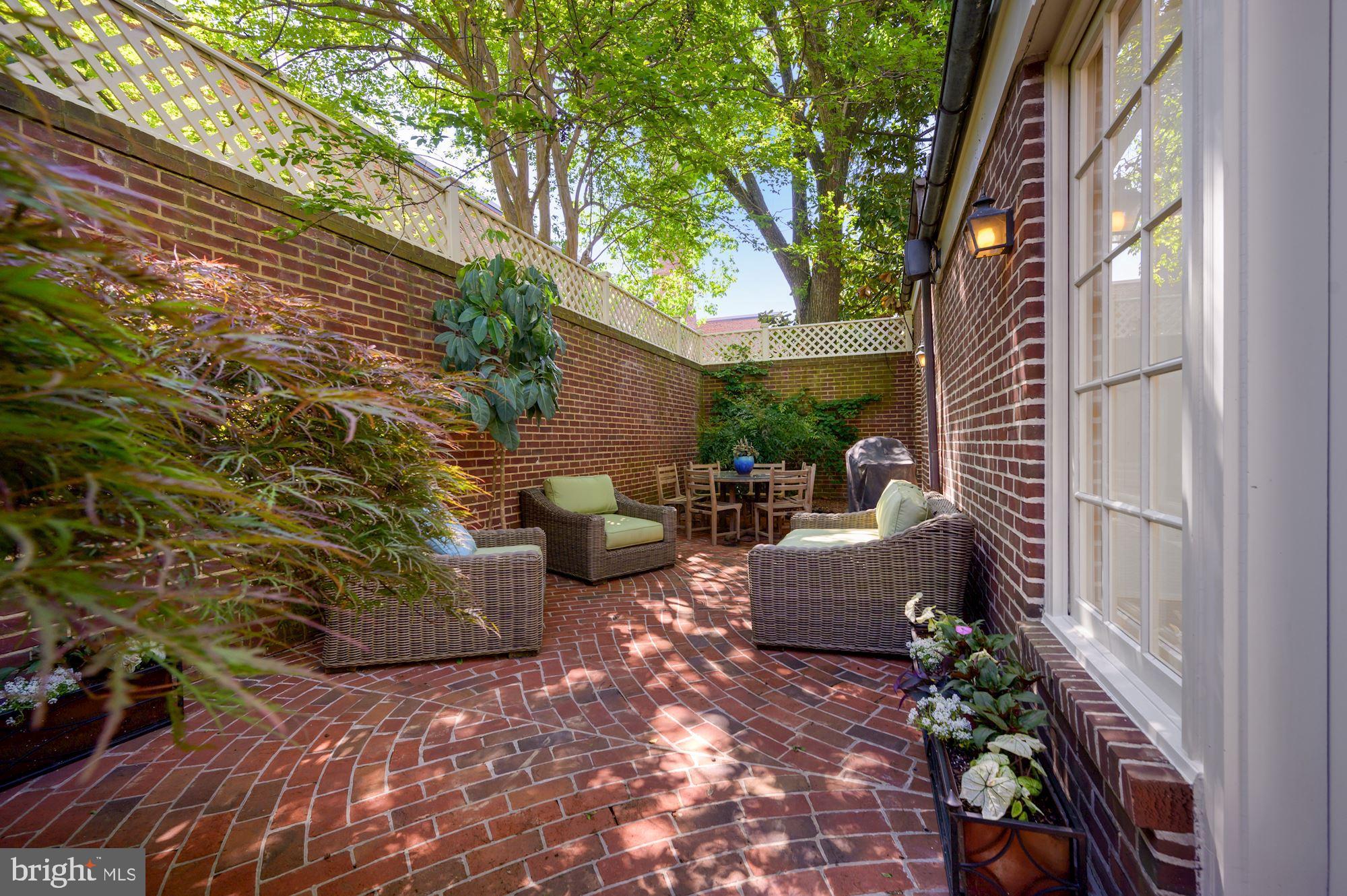 GEORGETOWN - Residential