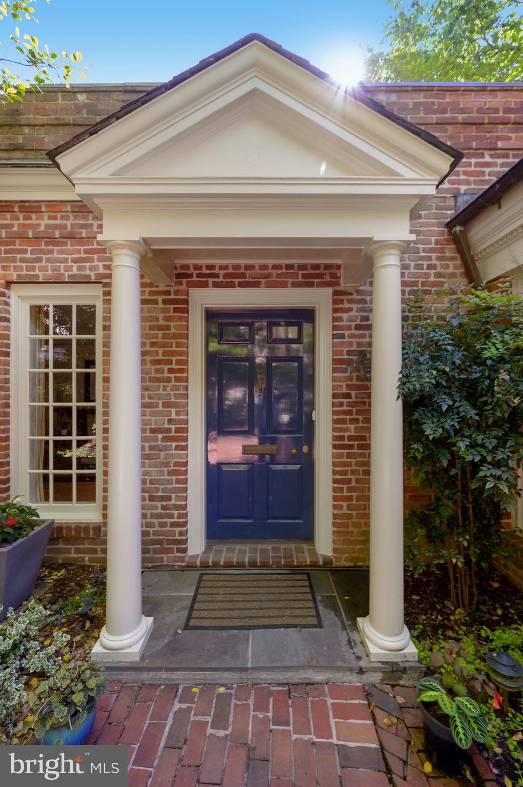 GEORGETOWN - Residential