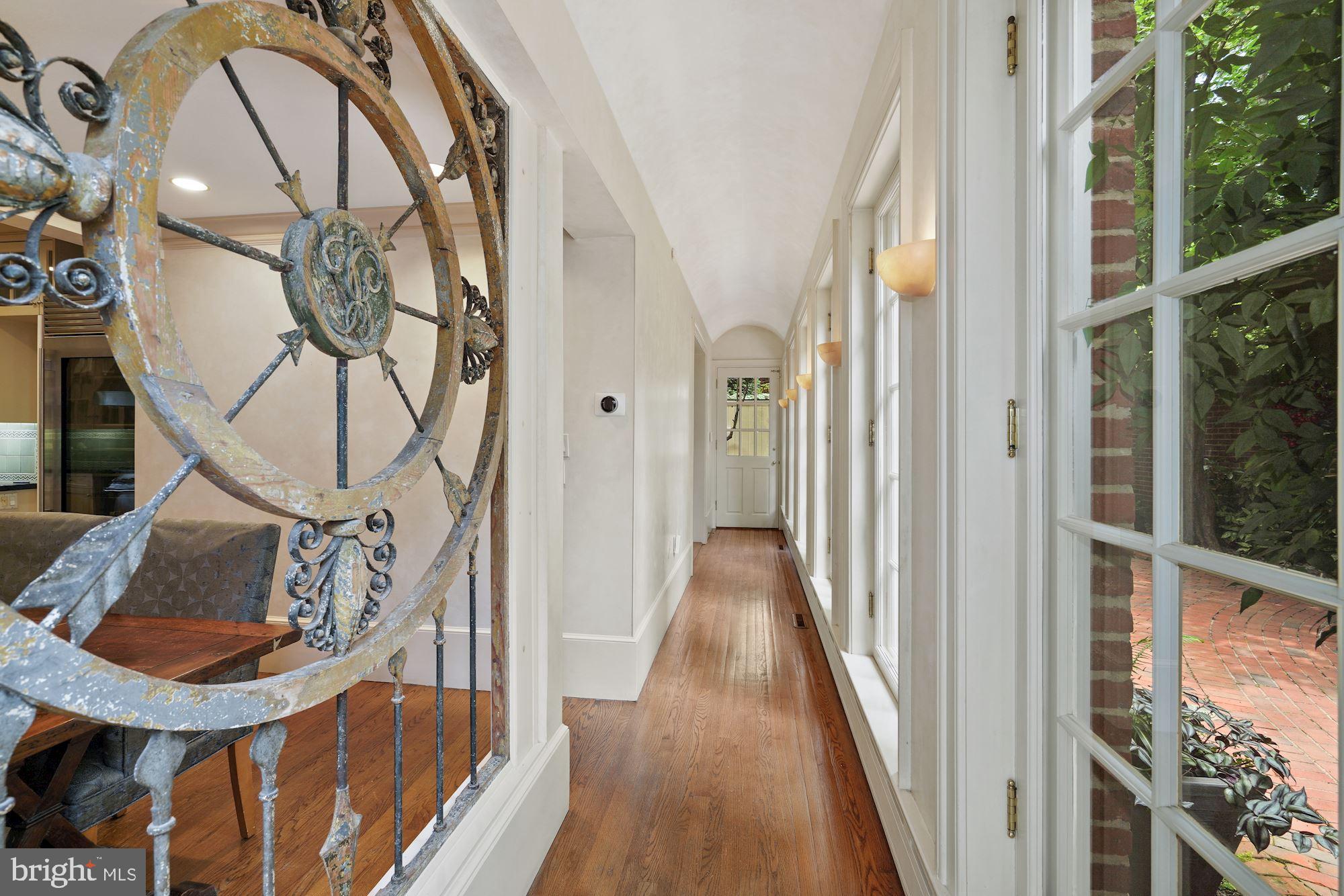 GEORGETOWN - Residential