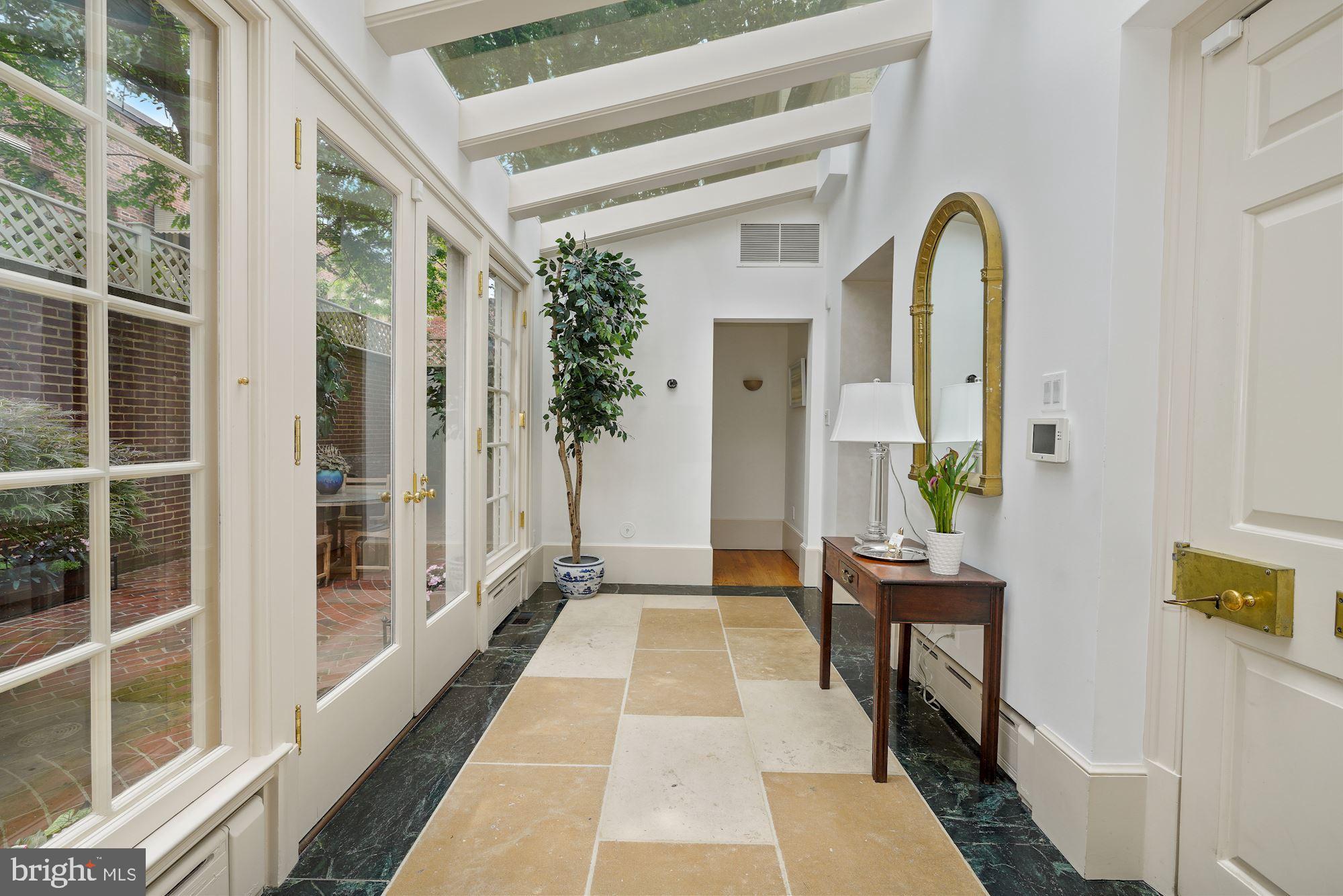 GEORGETOWN - Residential