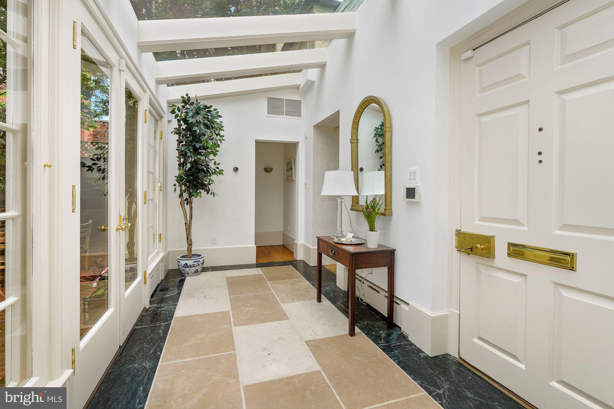 GEORGETOWN - Residential