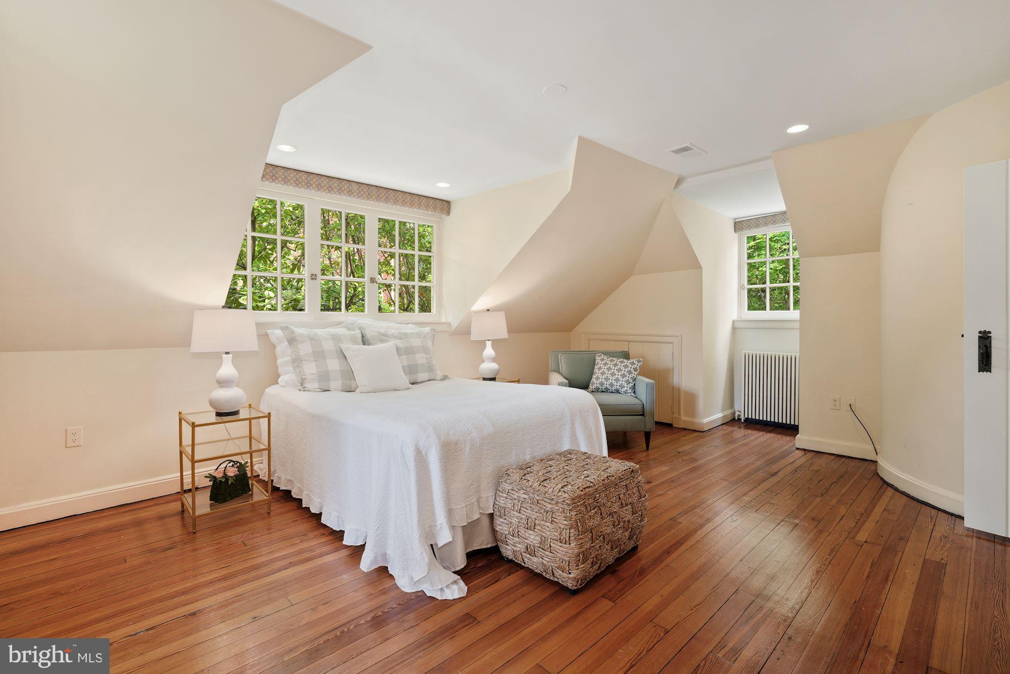 GEORGETOWN - Residential