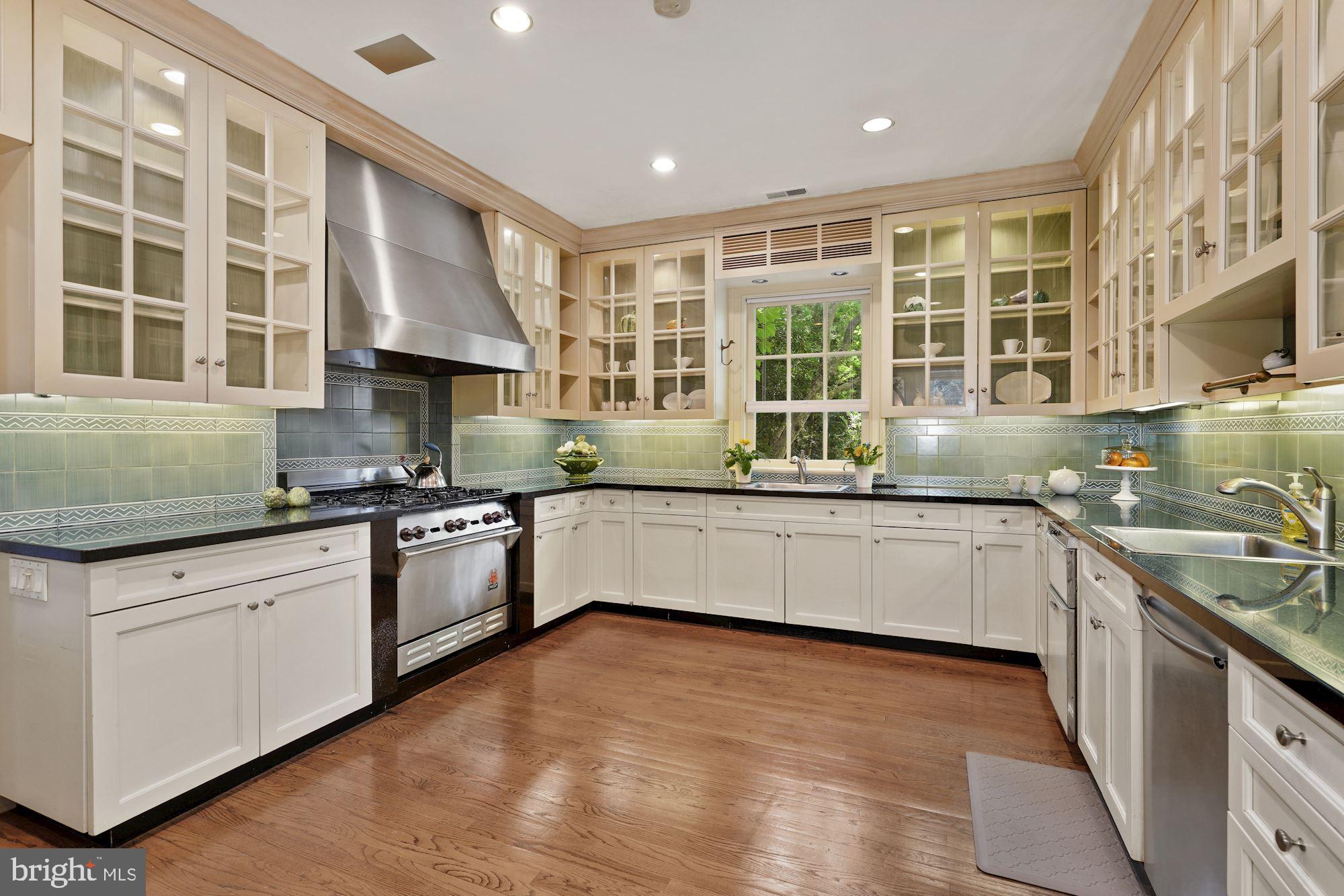 GEORGETOWN - Residential