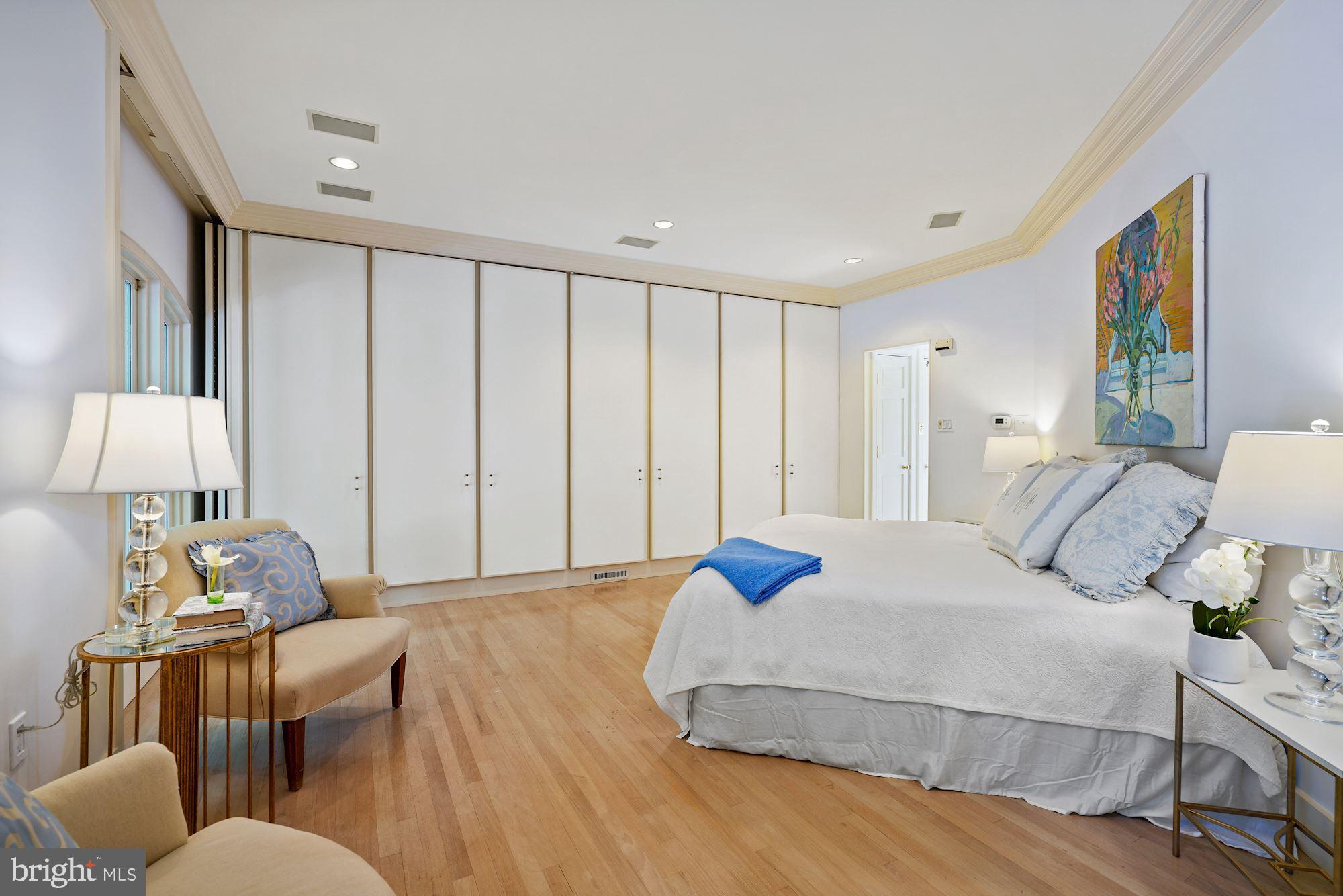 GEORGETOWN - Residential
