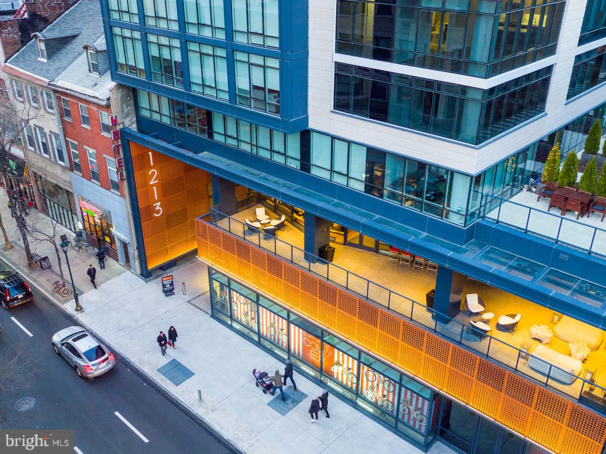 WASHINGTON SQ - Residential Lease