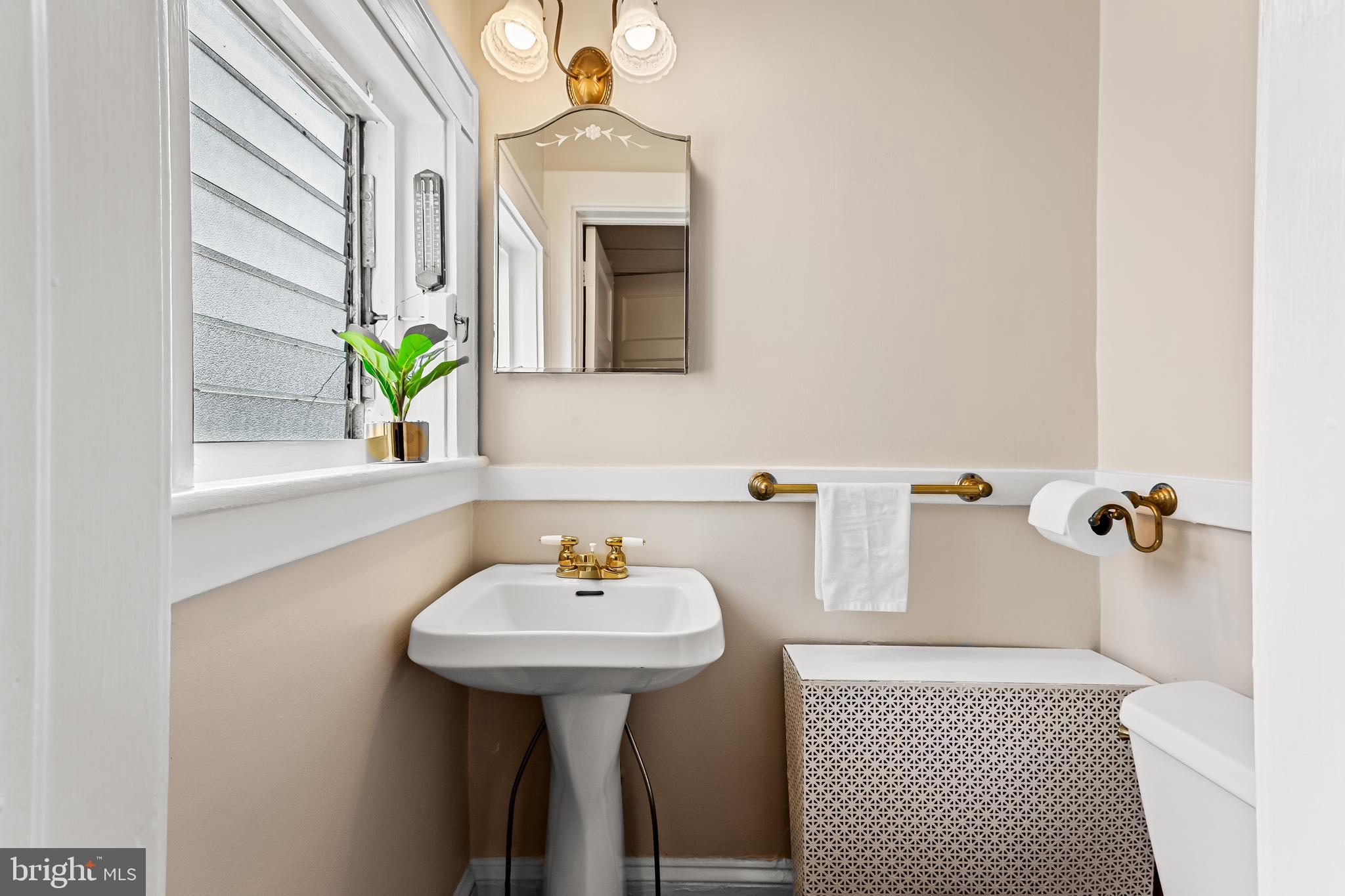 MOUNT WASHINGTON - Residential