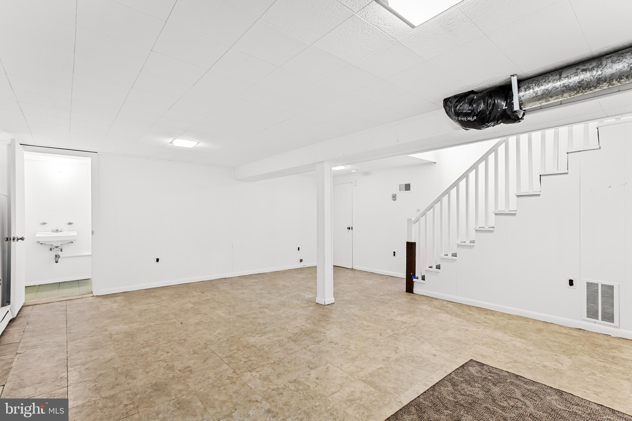 MOUNT WASHINGTON - Residential