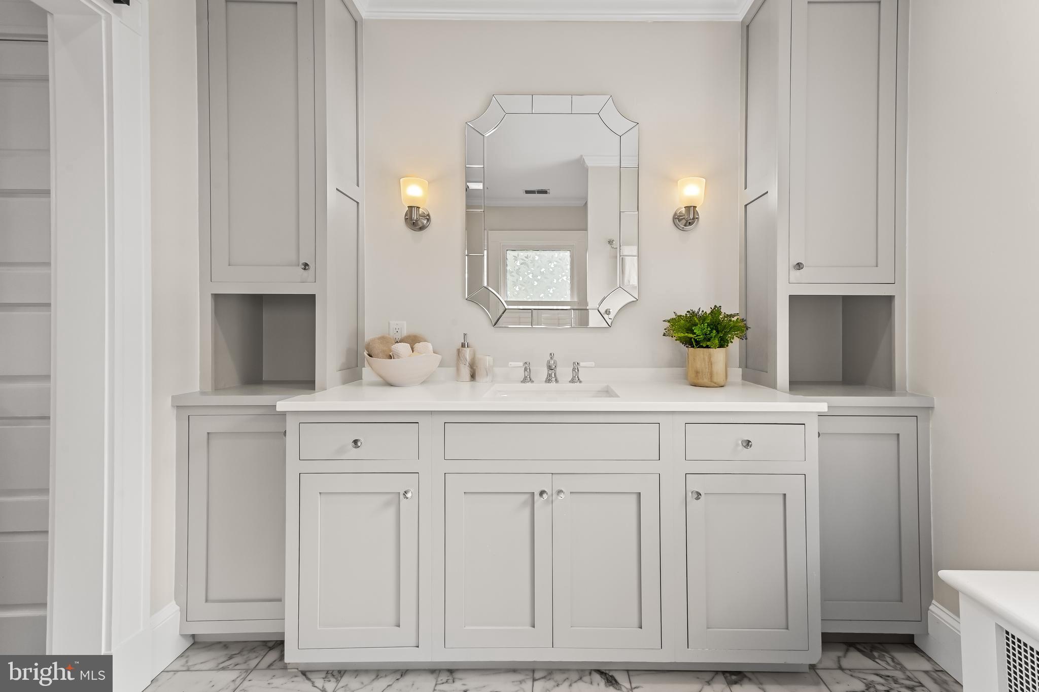 MOUNT WASHINGTON - Residential