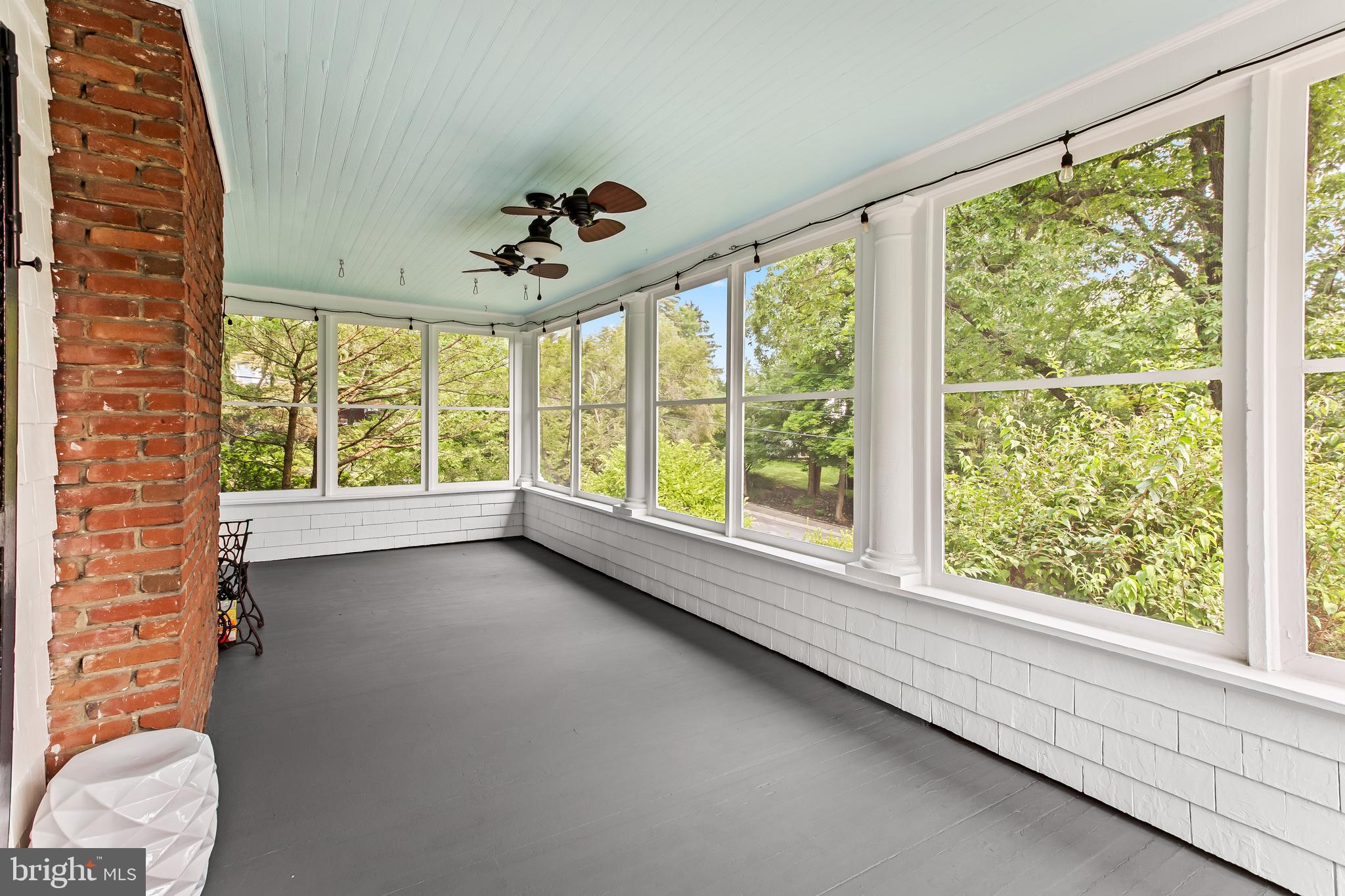 MOUNT WASHINGTON - Residential