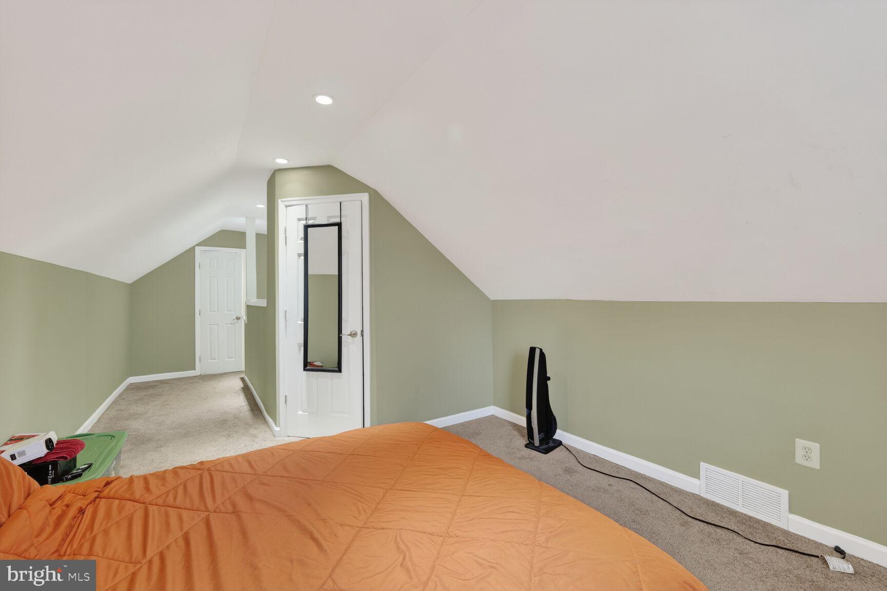 WOODMOOR - Residential