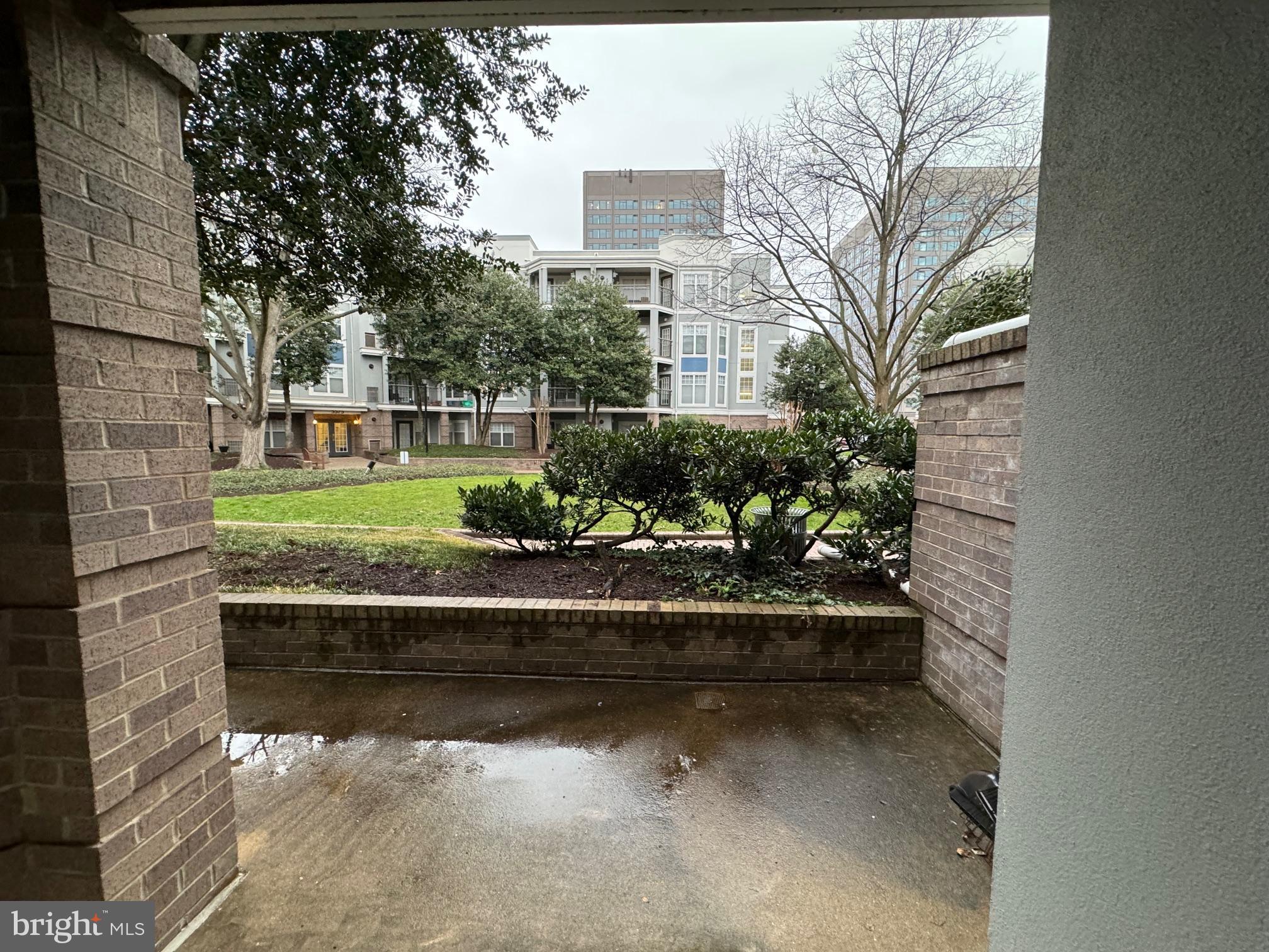 SAVOY PARK CONDOMINIUMS - Residential