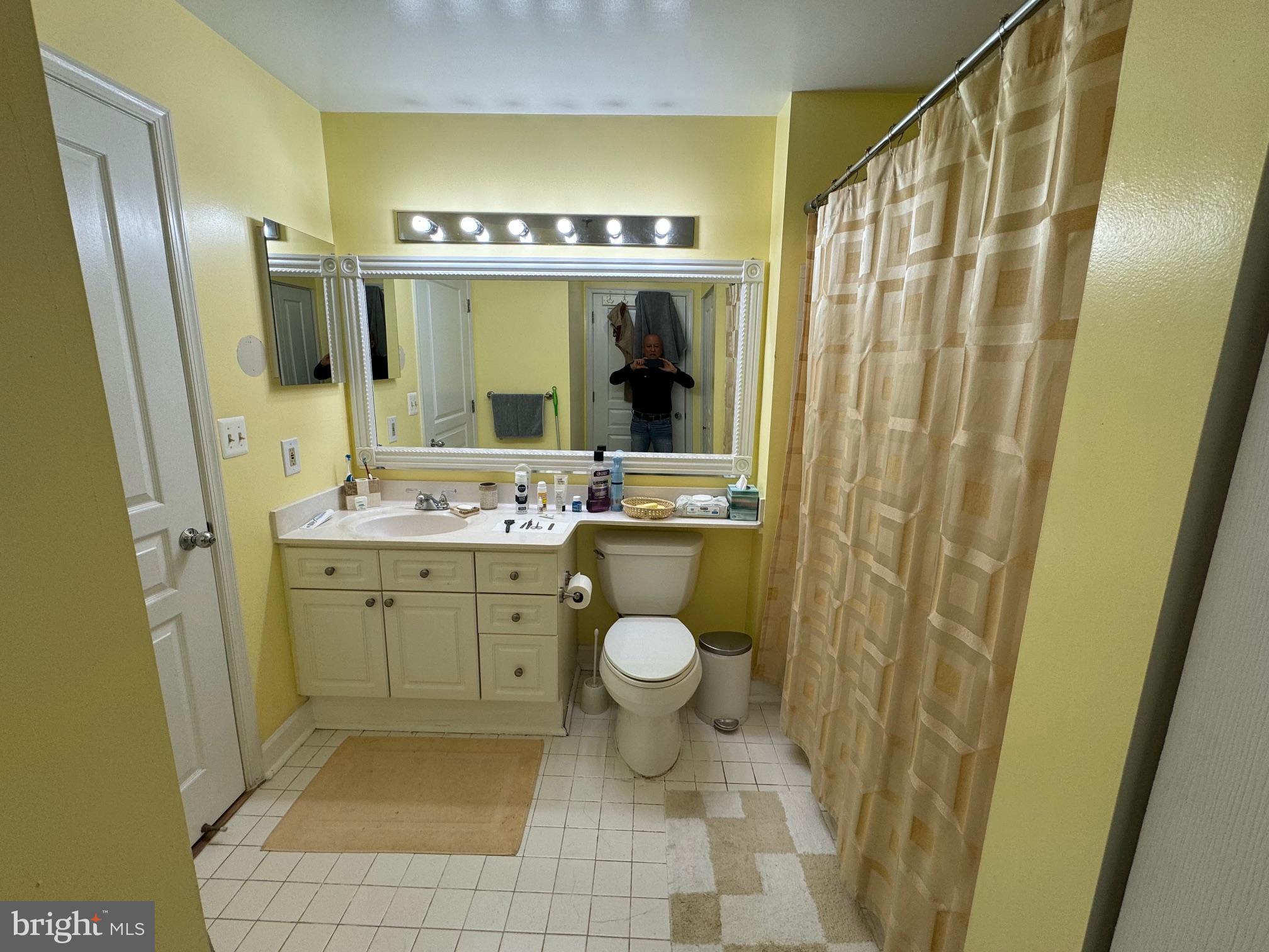 SAVOY PARK CONDOMINIUMS - Residential