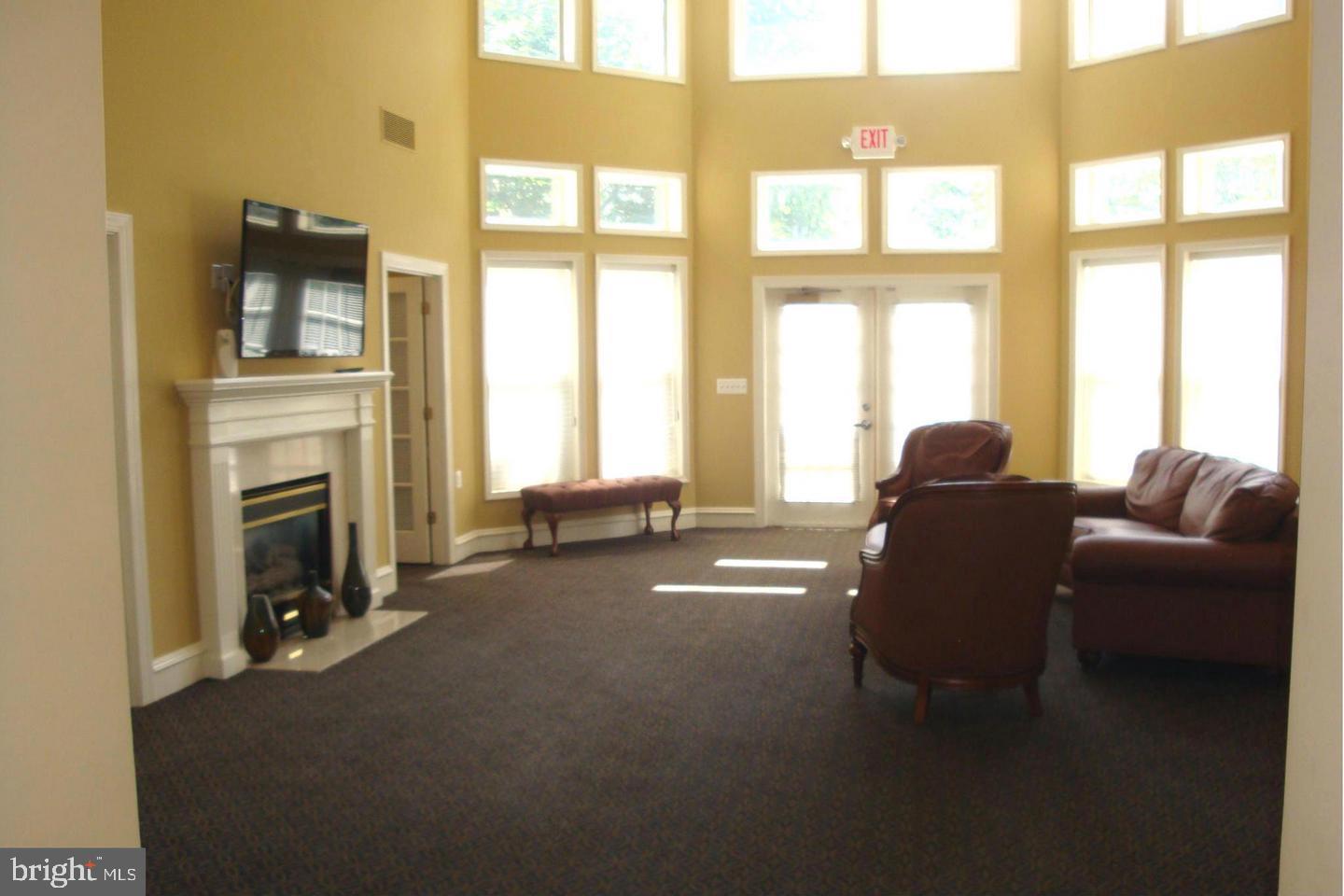 SAVOY PARK CONDOMINIUMS - Residential