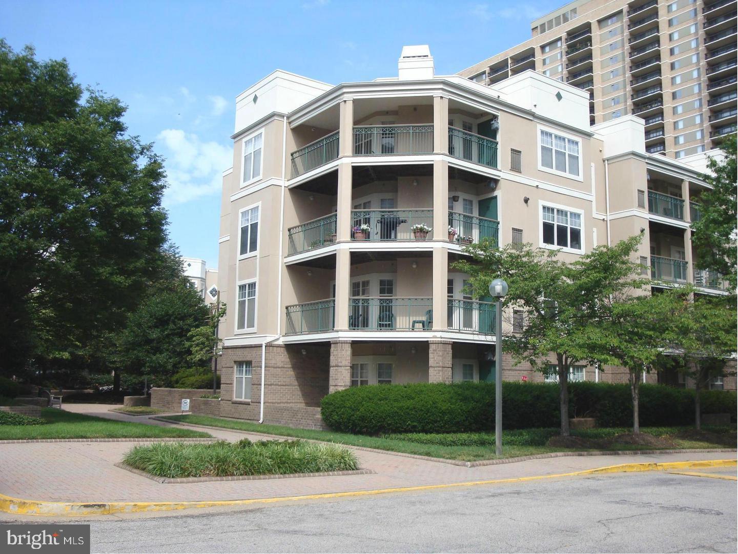 SAVOY PARK CONDOMINIUMS - Residential