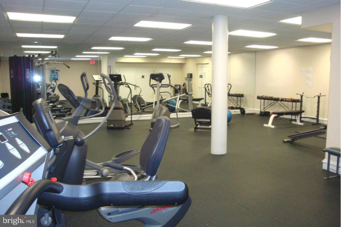 SAVOY PARK CONDOMINIUMS - Residential