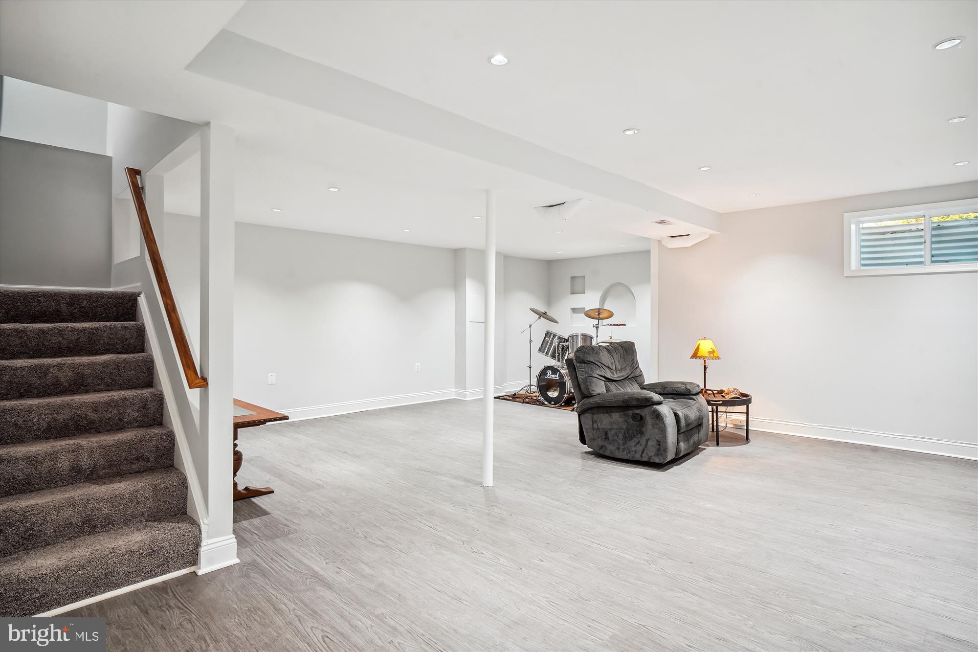 OLNEY SQUARE - Residential