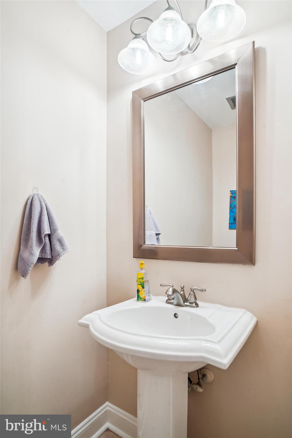 OLNEY SQUARE - Residential