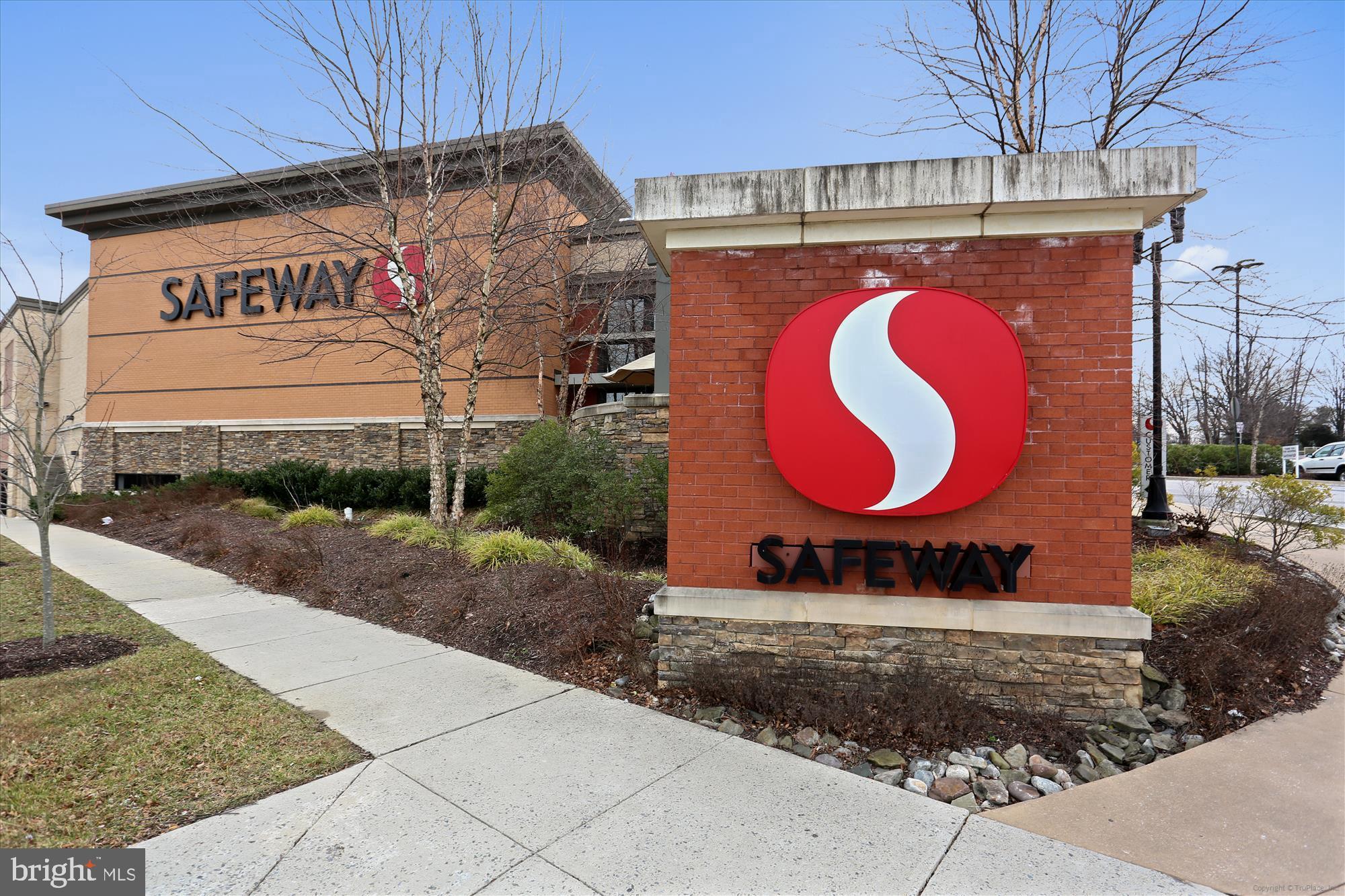 OLNEY SQUARE - Residential