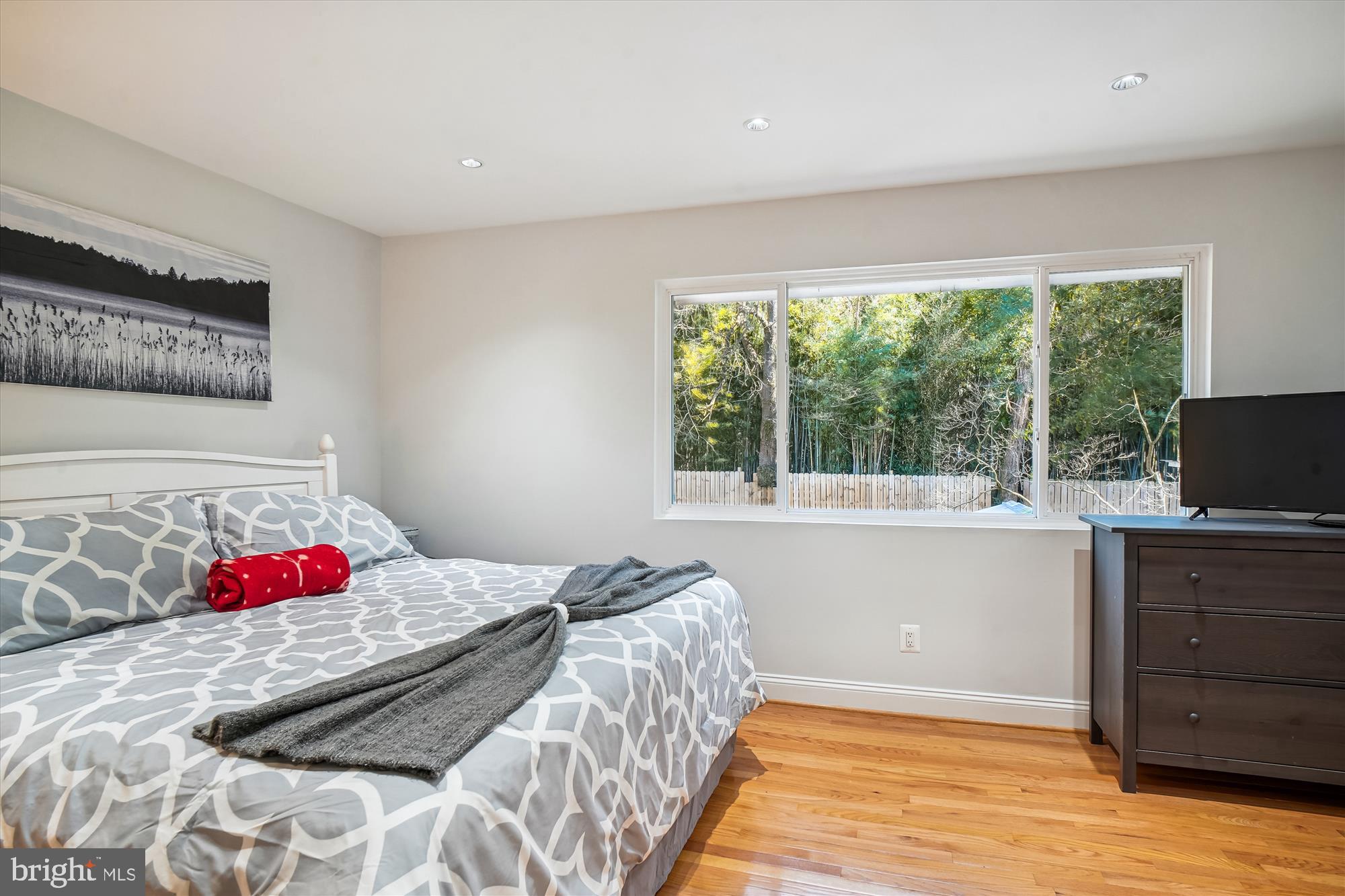 OLNEY SQUARE - Residential