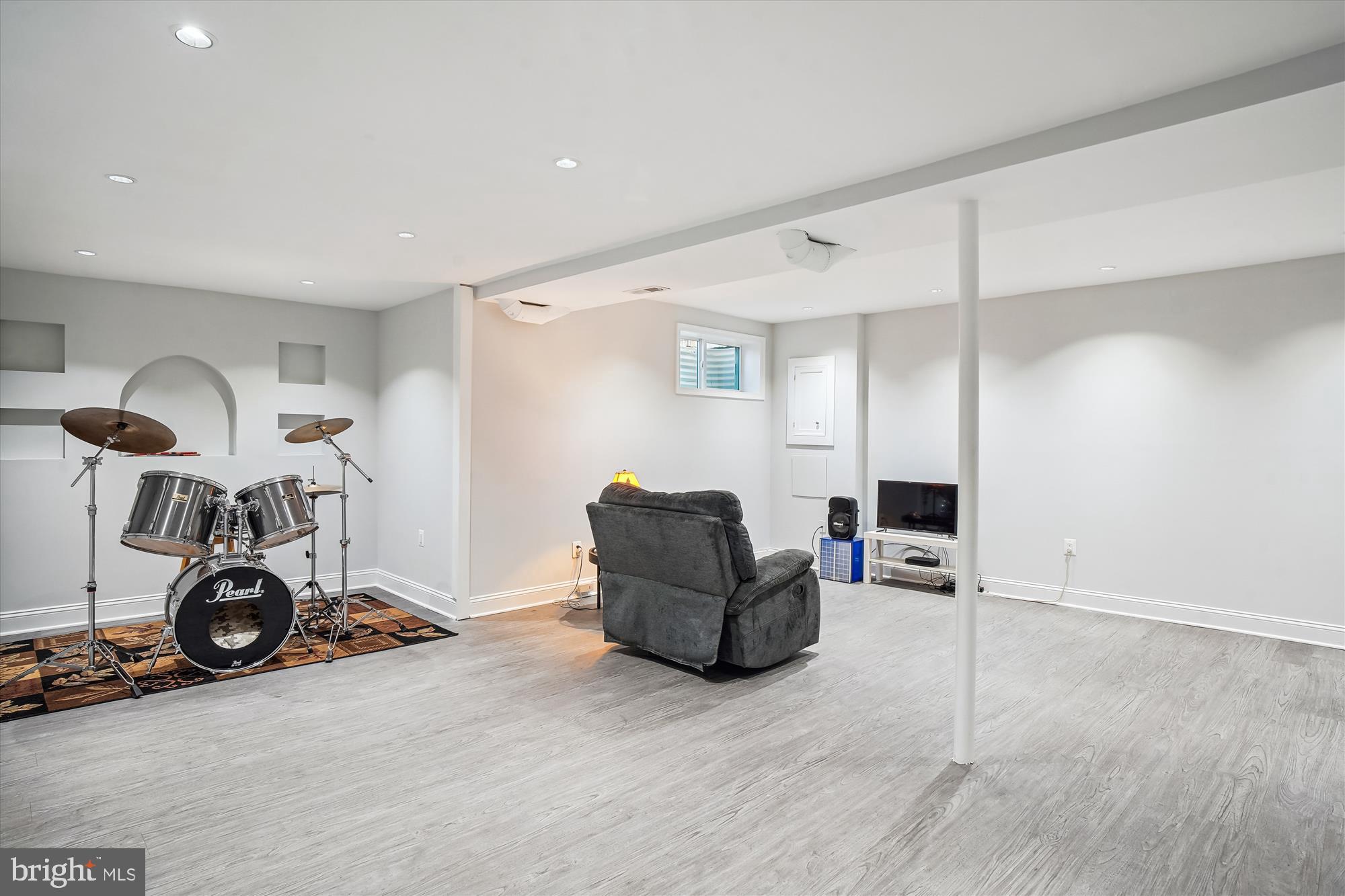 OLNEY SQUARE - Residential