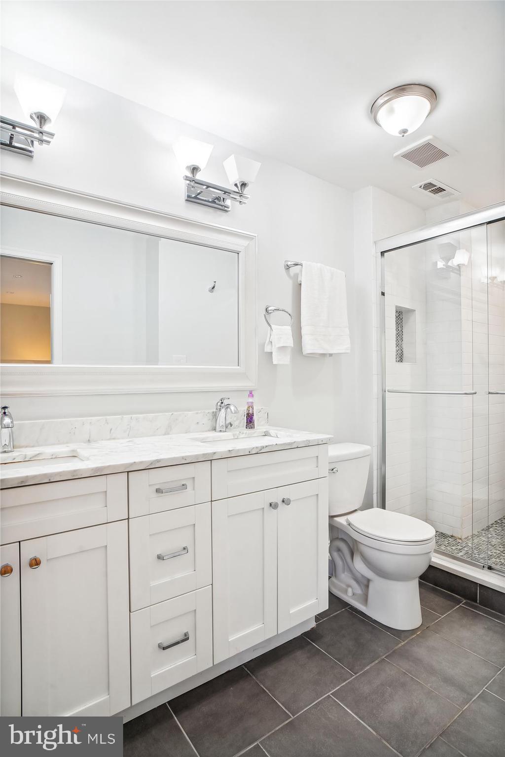 OLNEY SQUARE - Residential