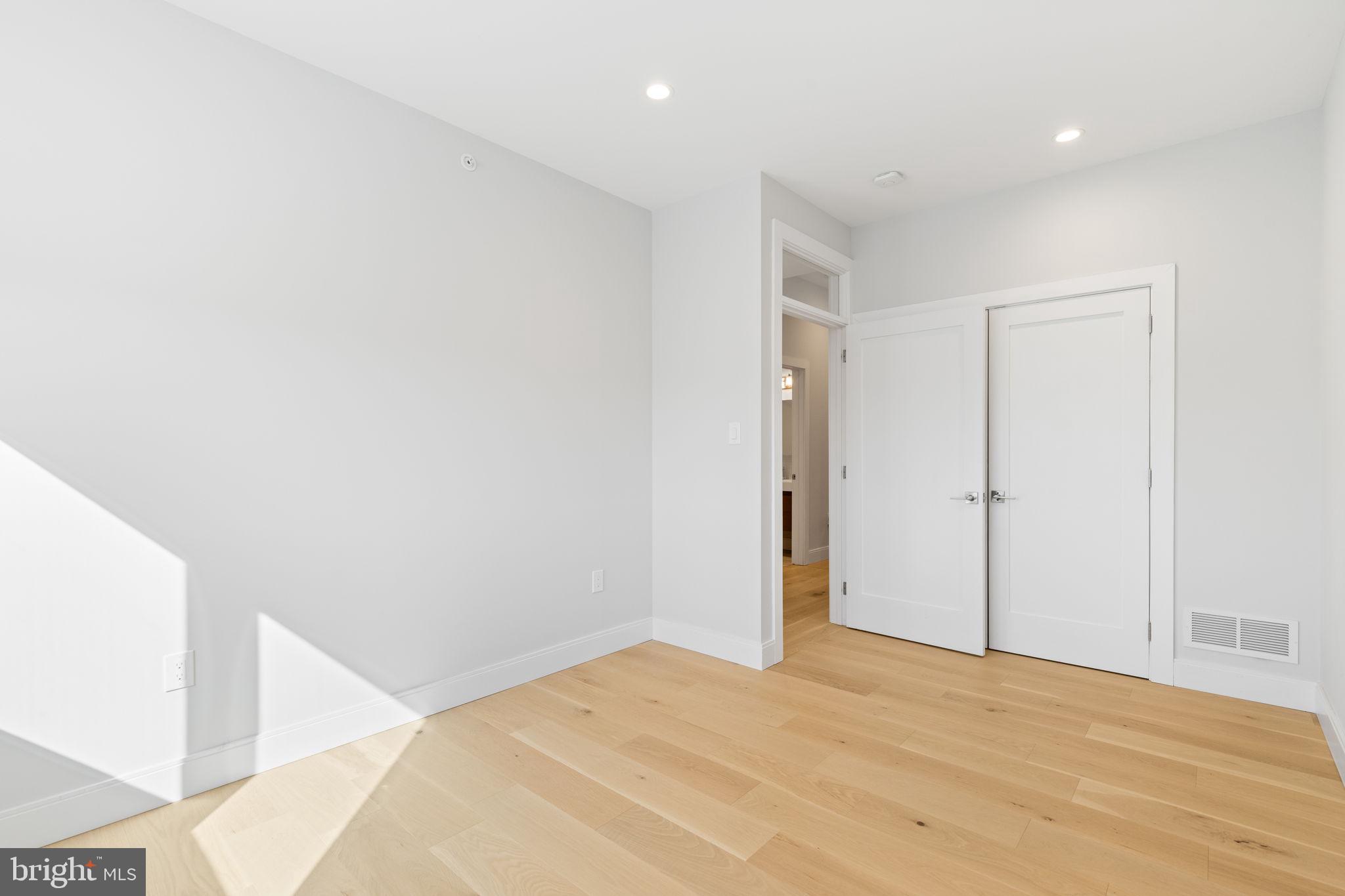 MANAYUNK - Residential