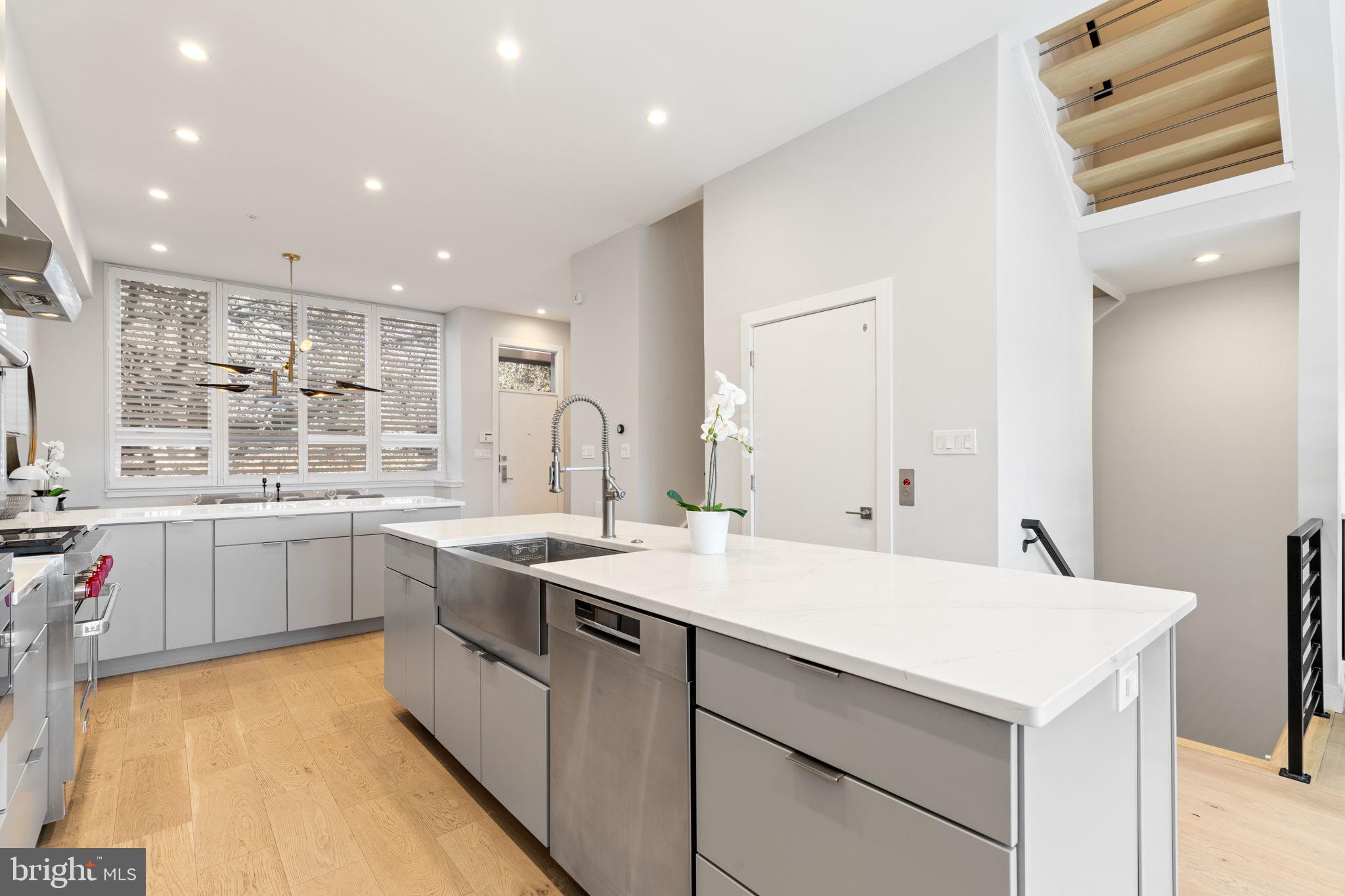 MANAYUNK - Residential