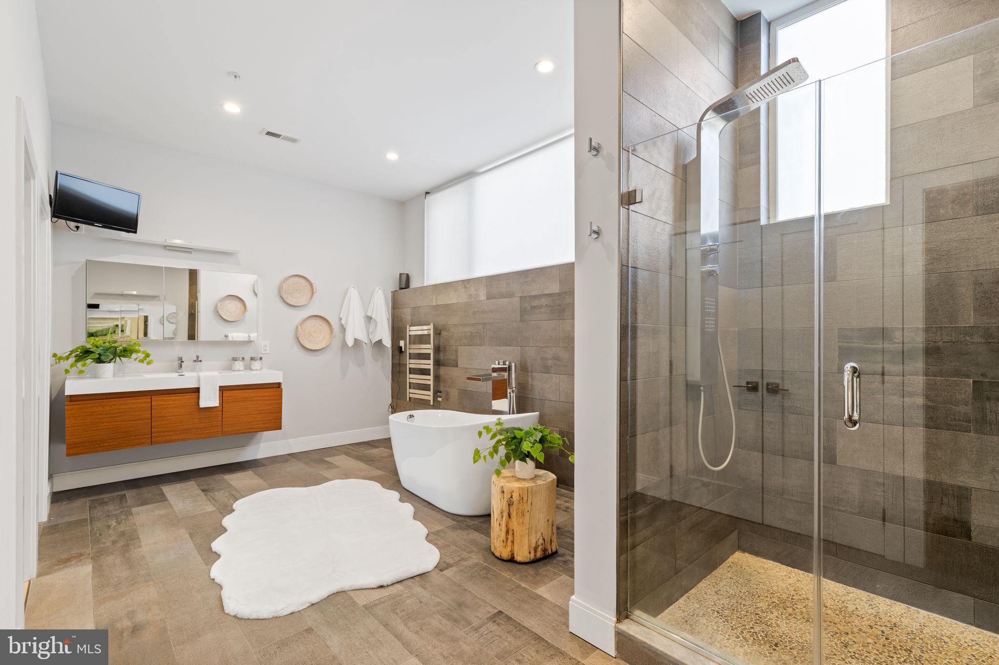 MANAYUNK - Residential