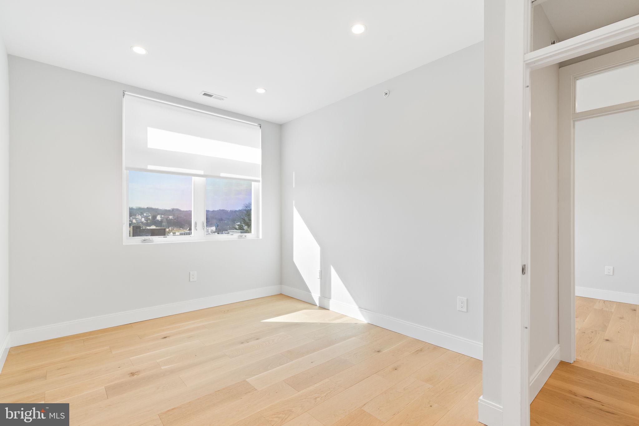 MANAYUNK - Residential