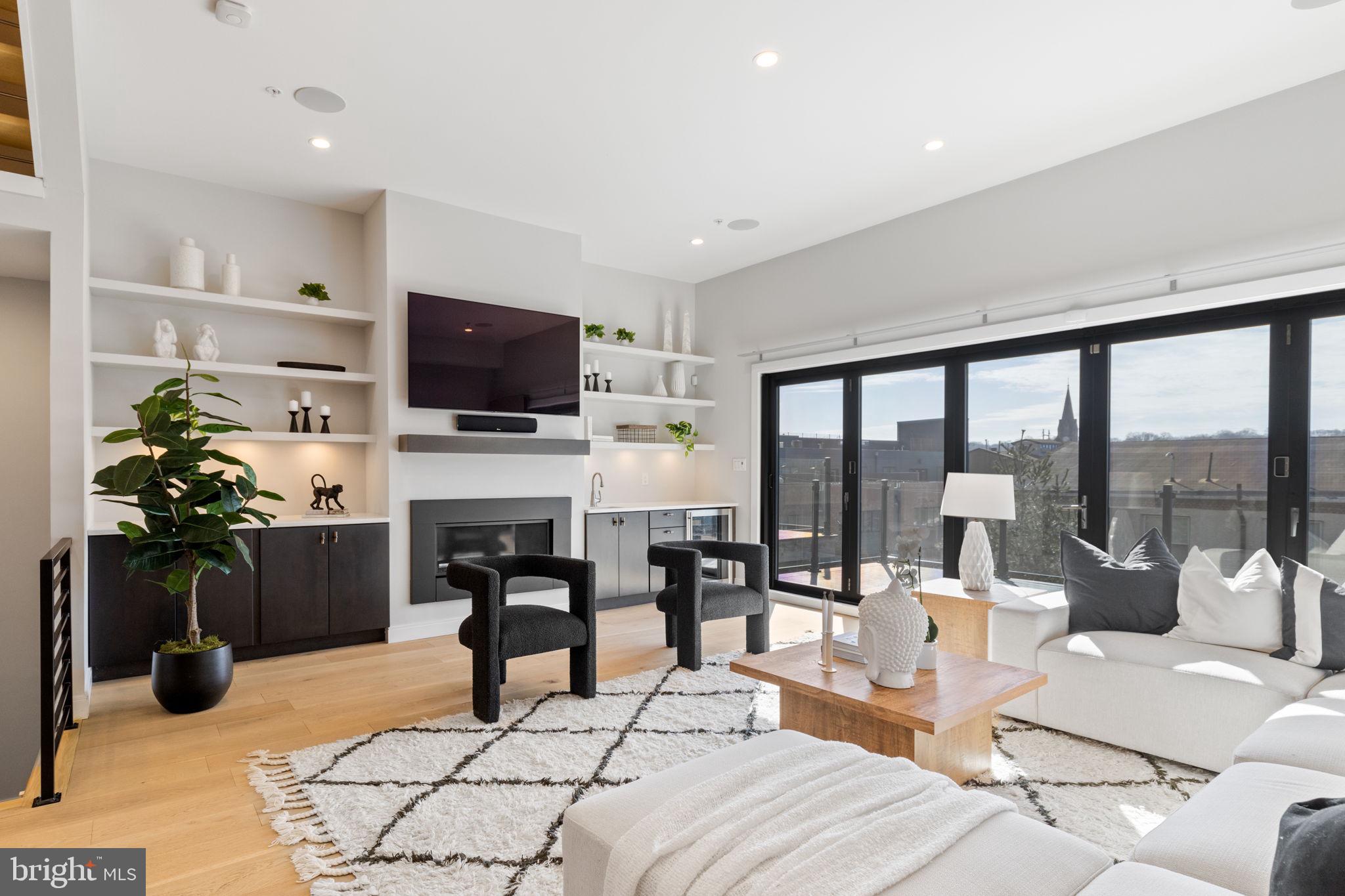 MANAYUNK - Residential