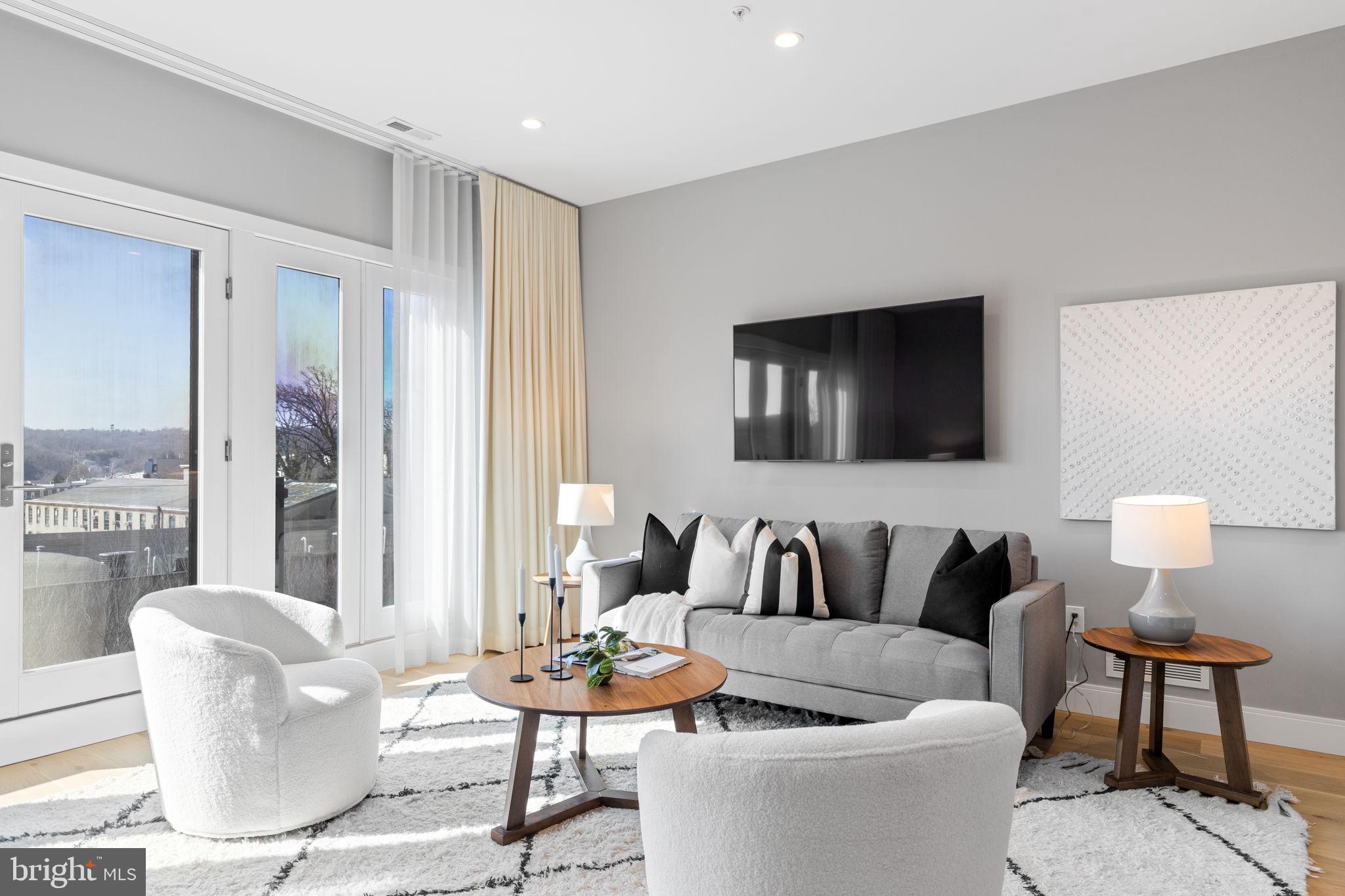 MANAYUNK - Residential